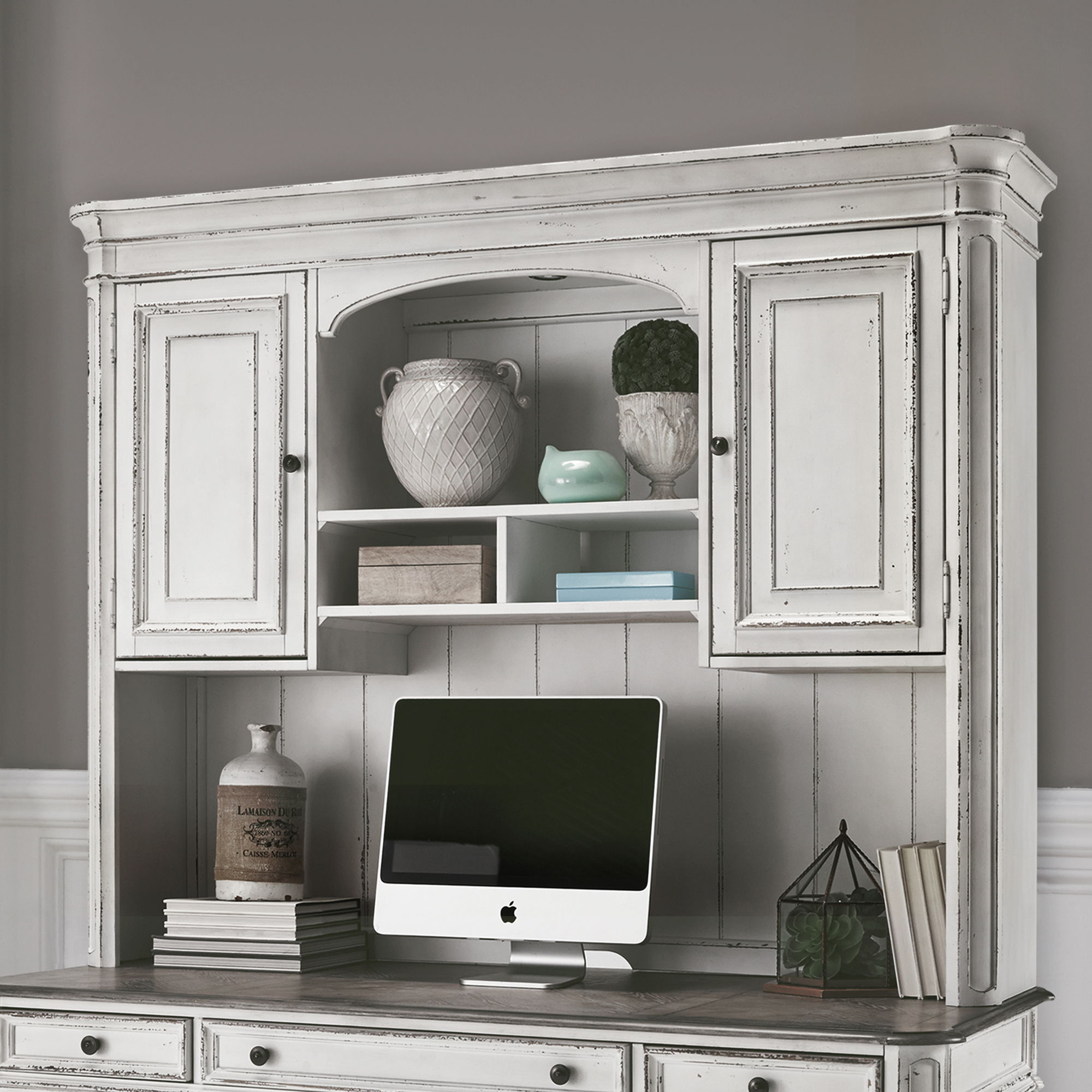 Liberty Furniture Magnolia Manor - Jr Executive Credenza Hutch - White