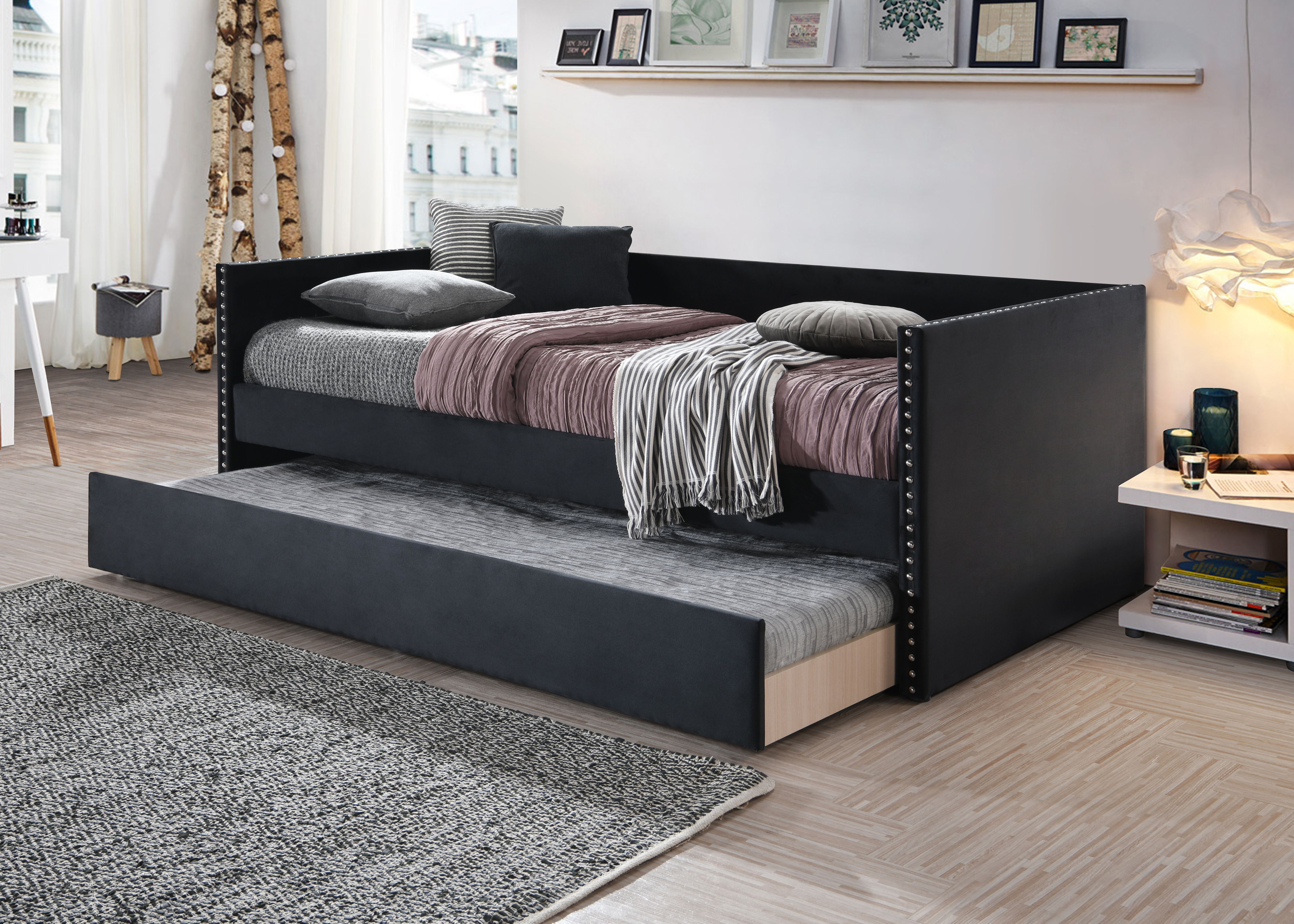 Sadie - Daybed Image