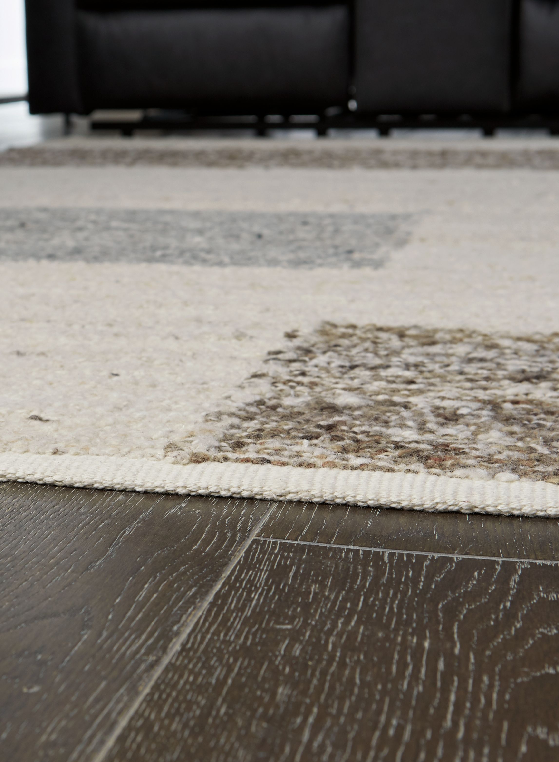 Barus - 8' x 10' Rug - Beige / Brown / Gray