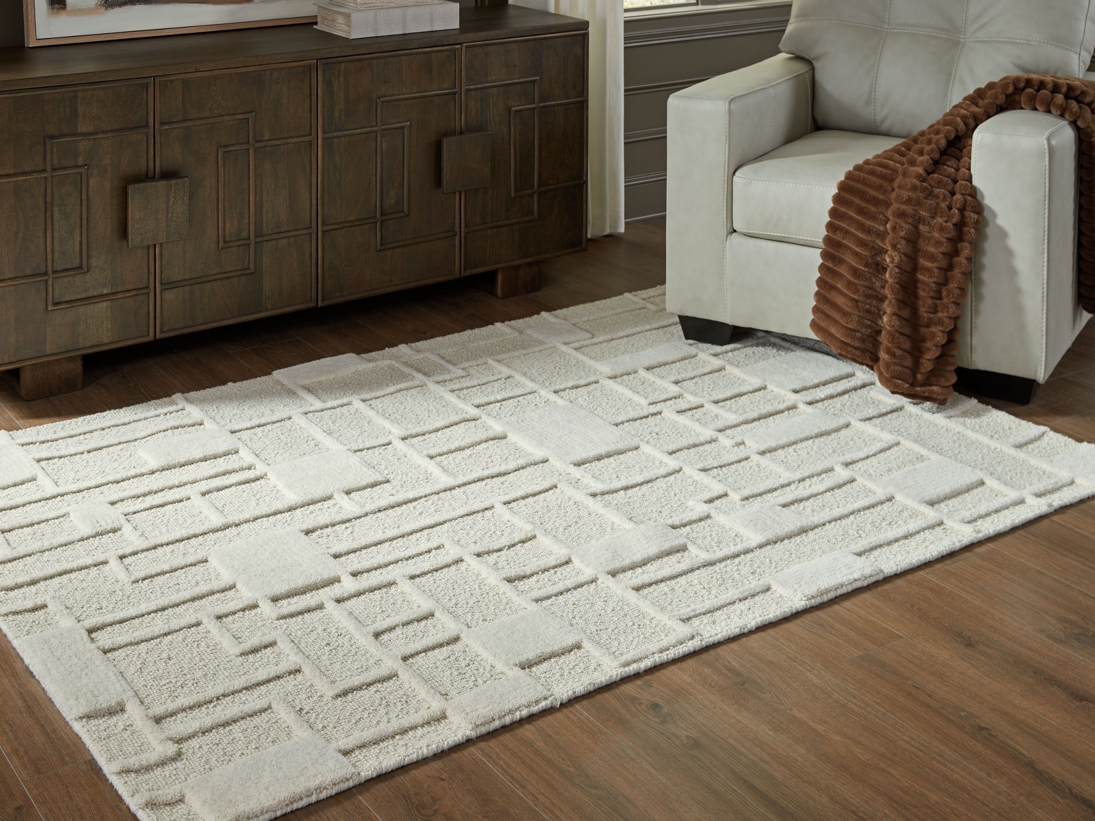 Ashley Furniture Empriss - 5' x 7' Rug - Ivory - Image 4