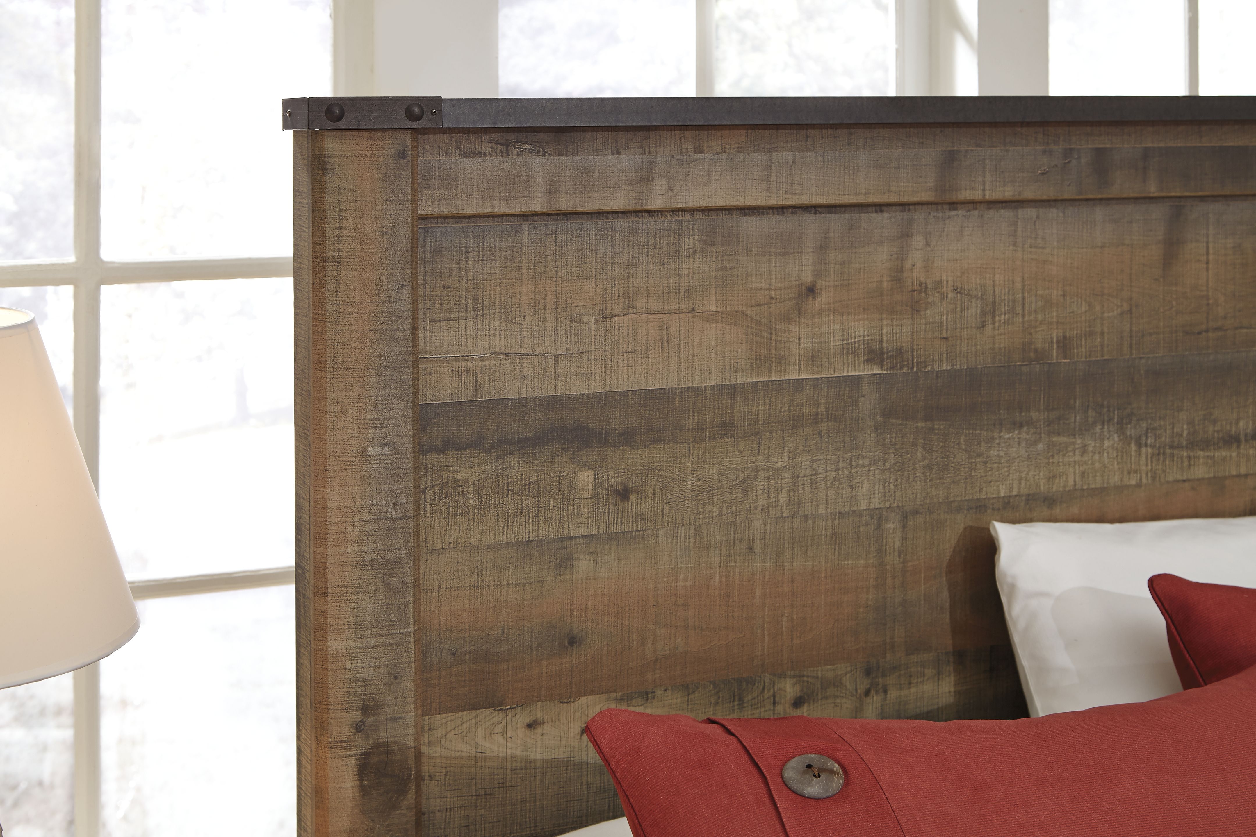 Trinell - Full Panel Bed With 1 Large Storage Drawer - Brown