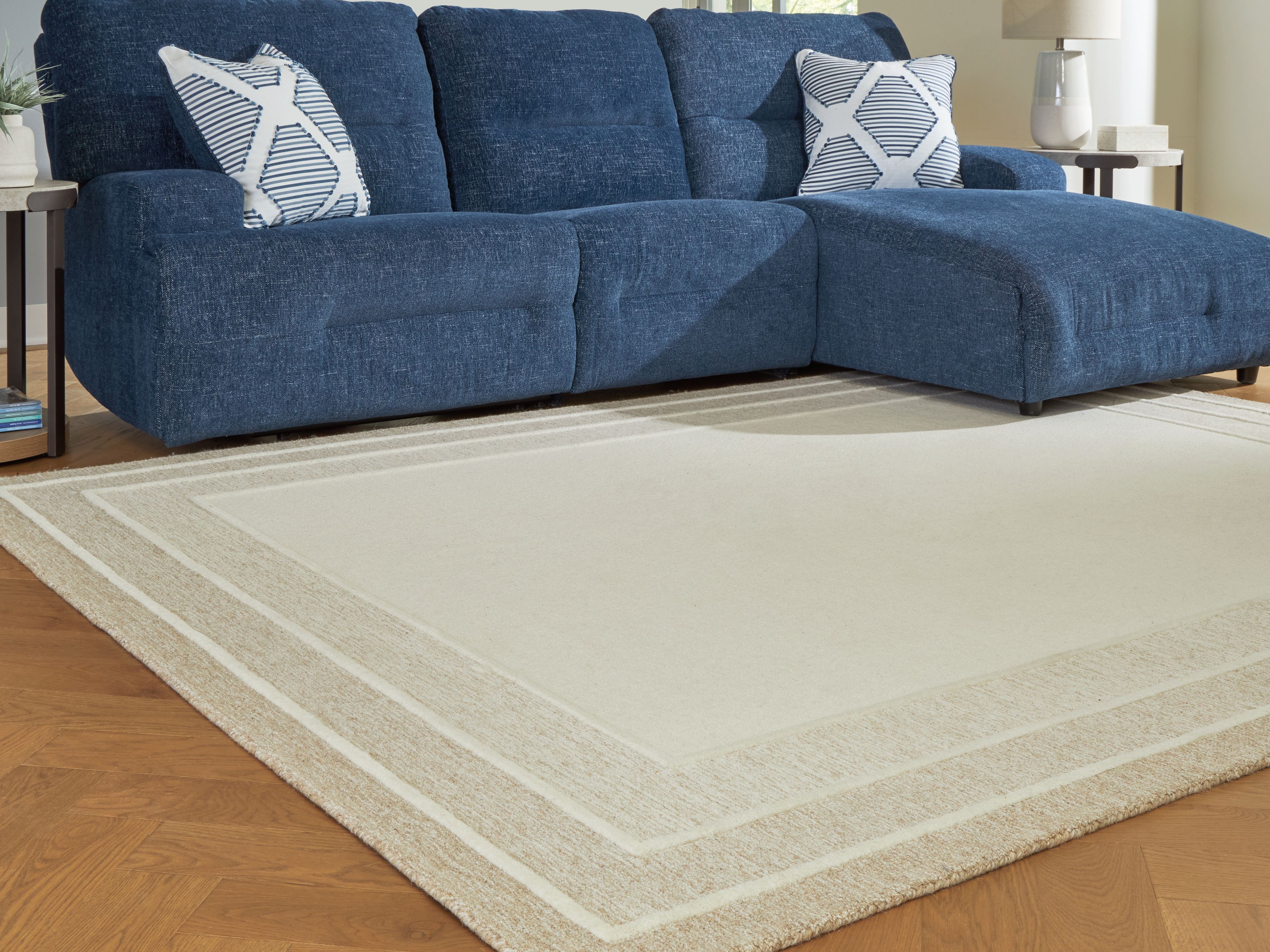 TeeLGan - 8' x 10' Rug - Ivory / Tan