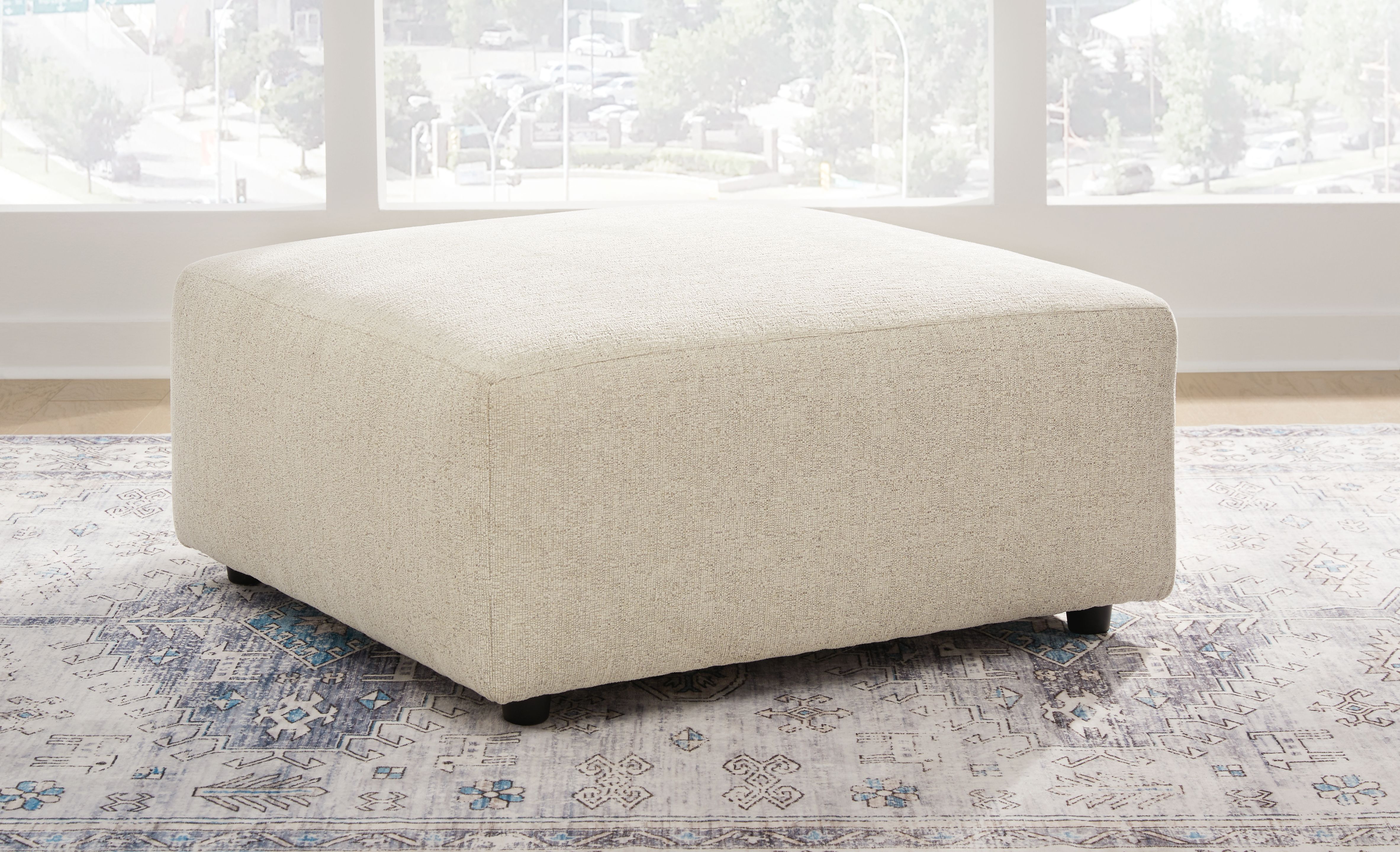 Edenfield - 4 Pc. - Right Arm Facing Corner Chaise 3 Pc Sectional, Ottoman - Linen