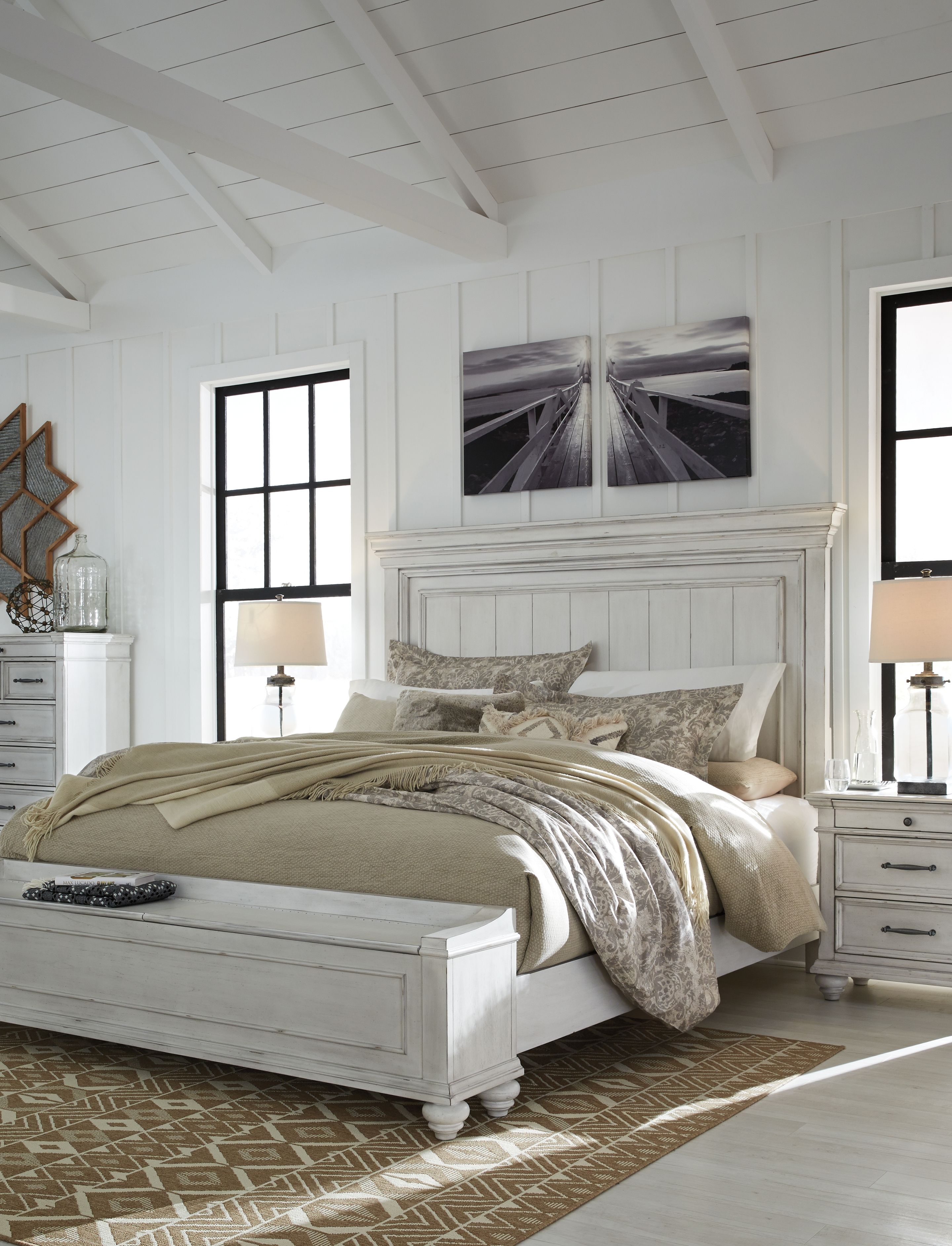 Ashley Furniture Kanwyn - Queen Panel Bed With Storage Bench - Whitewash - Image 13