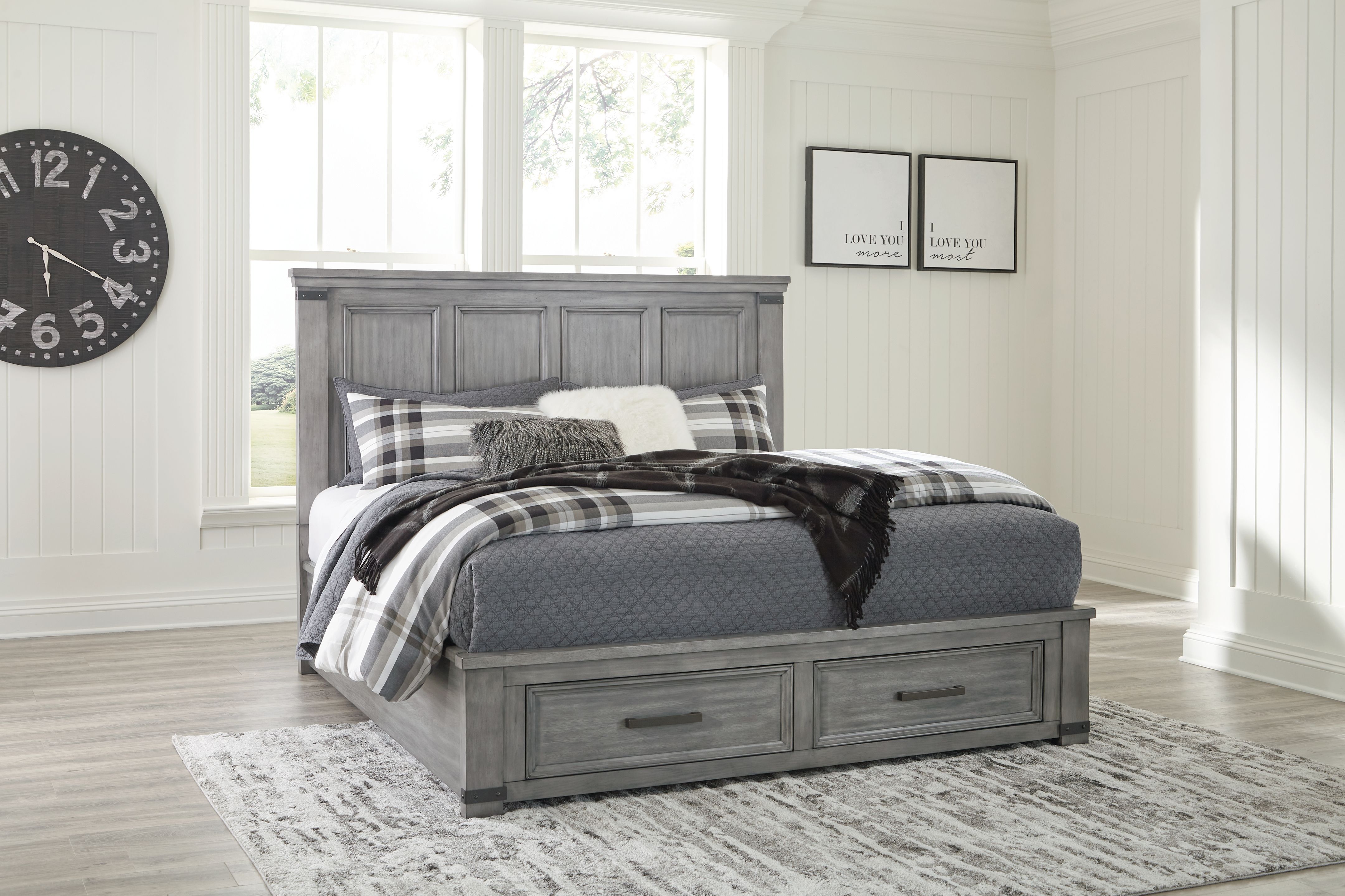 Ashley Russelyn - Gray - Queen Storage Bed