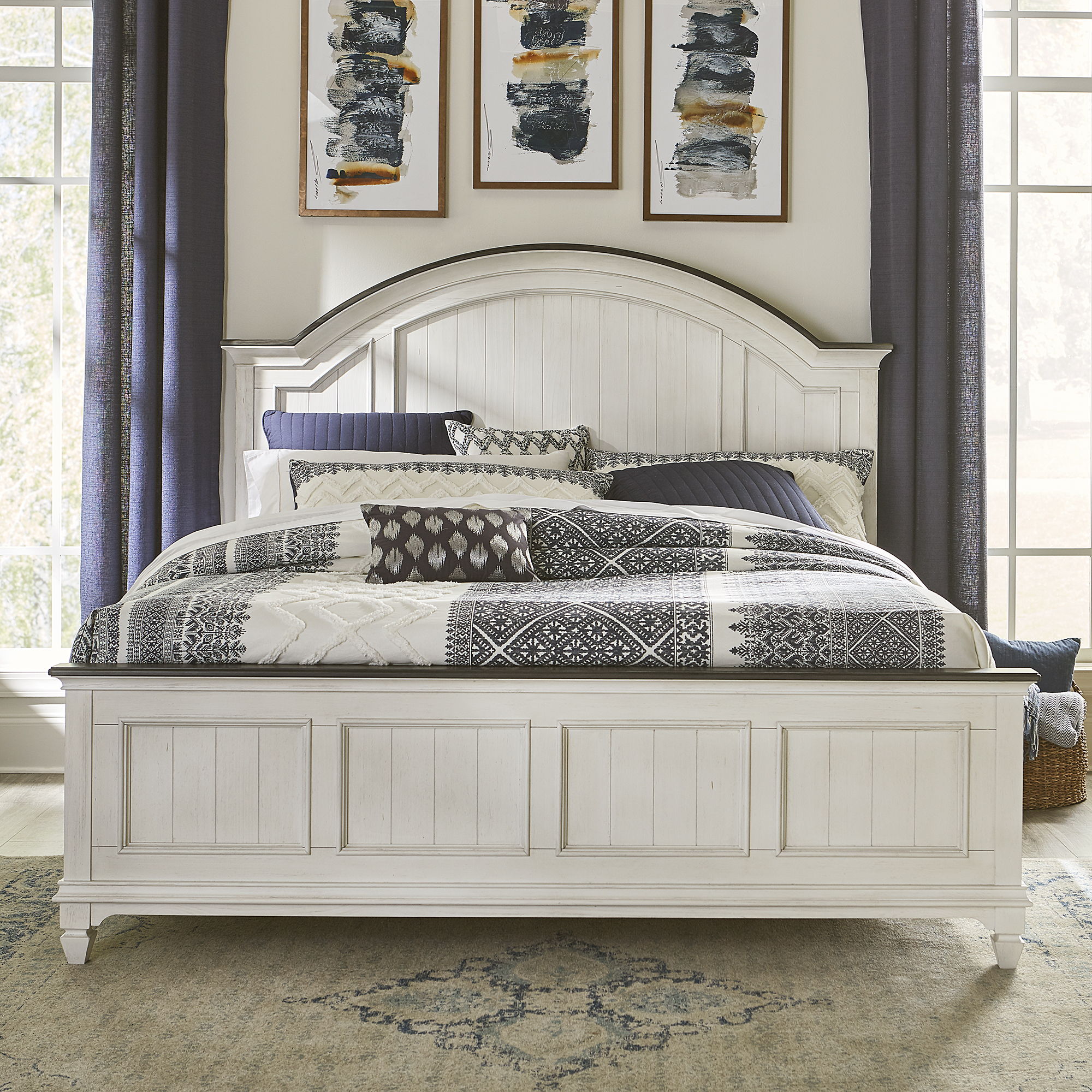 Liberty Furniture Allyson Park - King Arched Panel Bed - White