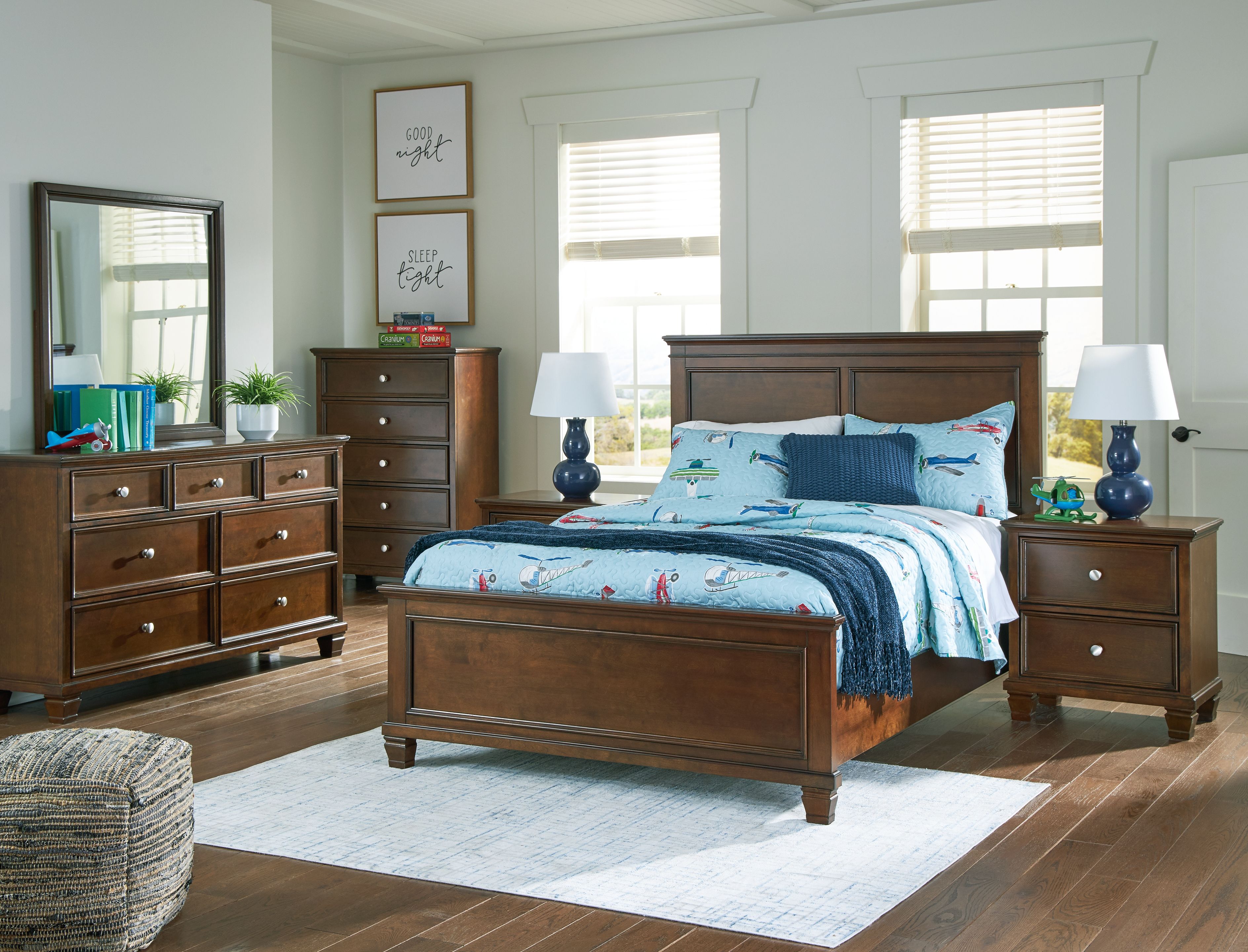 Full · 5 Pc · Dresser, Mirror, Full Panel Bed