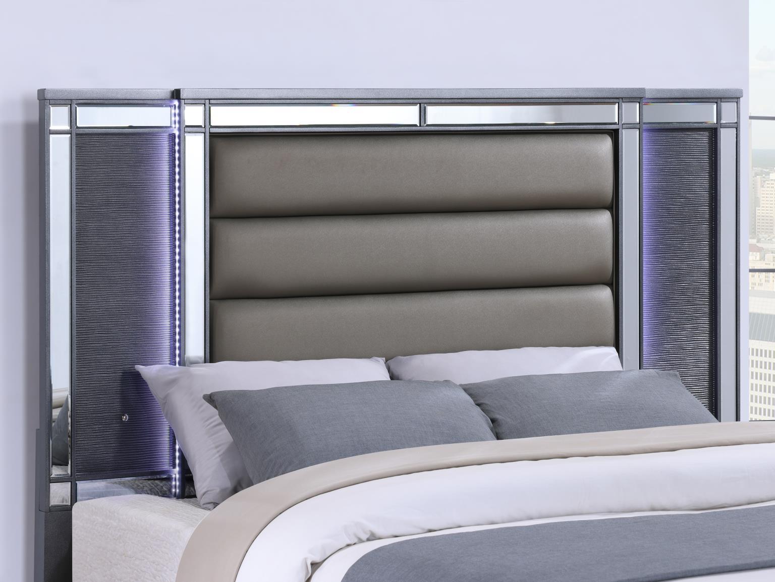 B223 - 3 Piece Bedroom Set (Queen Bed, Dresser, Mirror) - Charcoal Gloss
