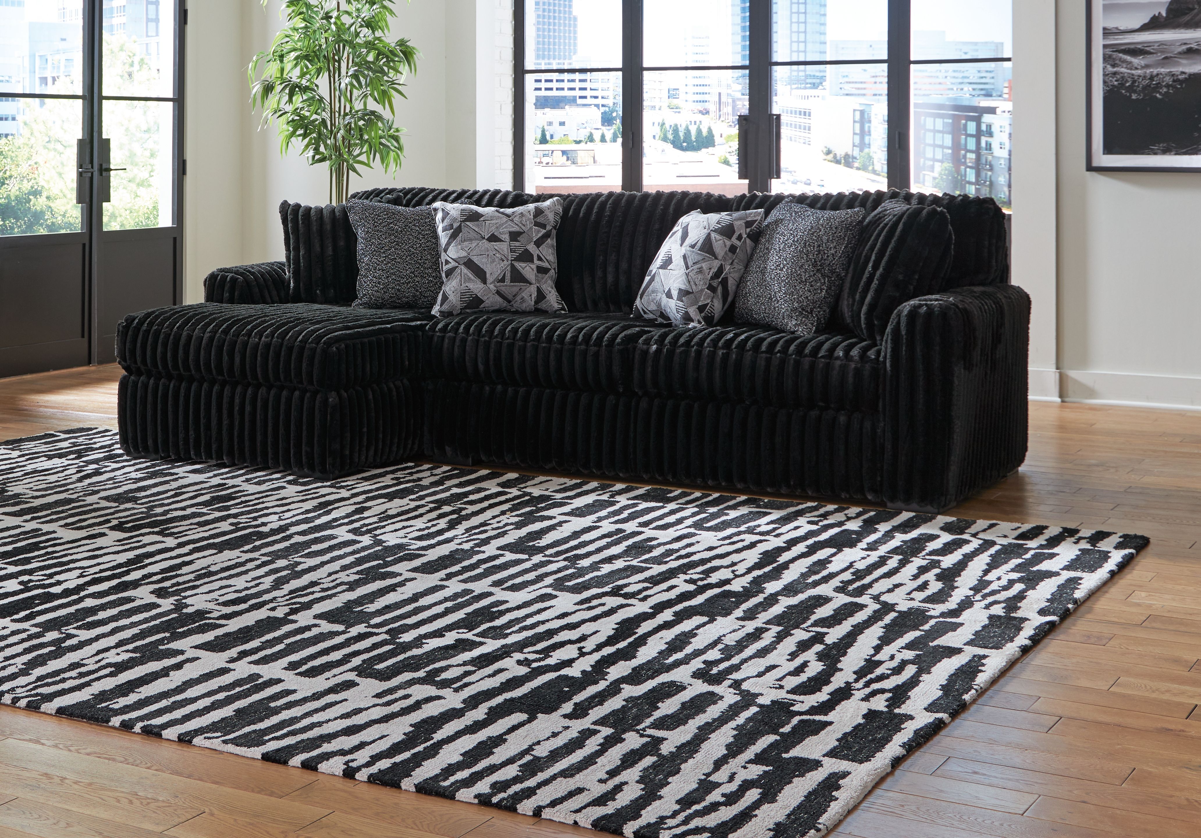 Ashley Furniture Midnight-Madness - 2-Piece Sectional Sofa With Laf Corner Chaise - Onyx - Image 5