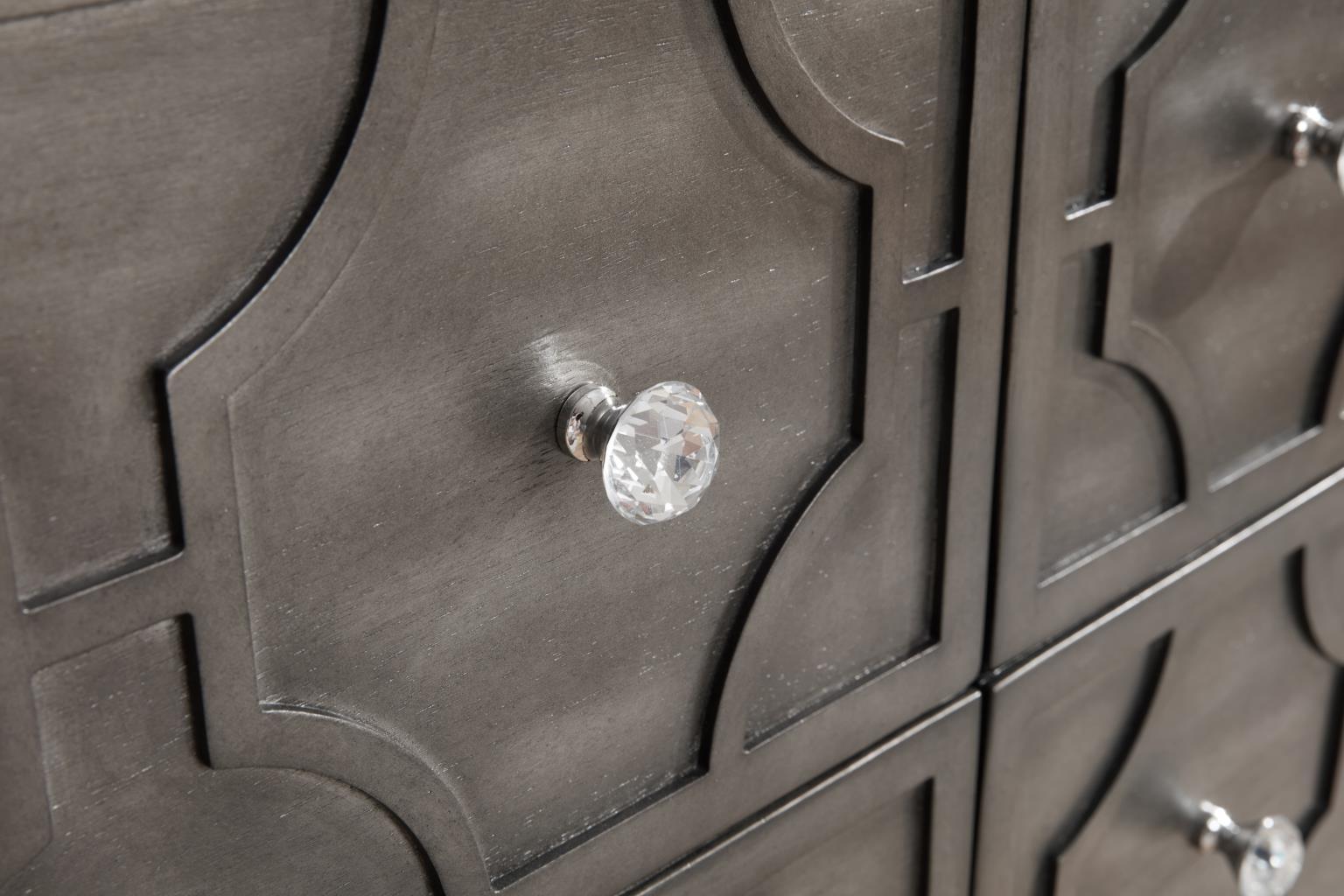 B086 - Chest - Gray
