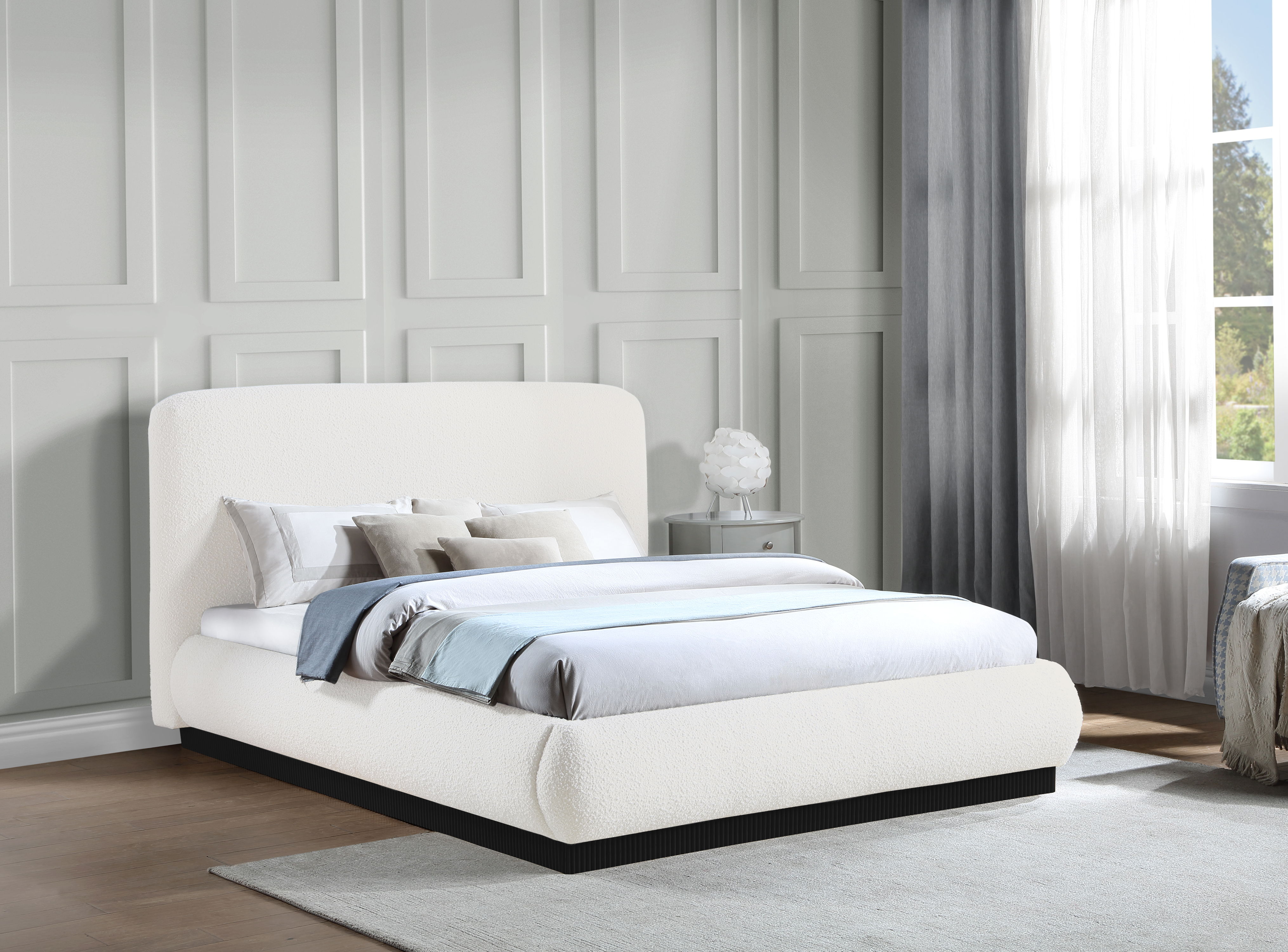 Rigby - Queen Bed With Black Base - Cream