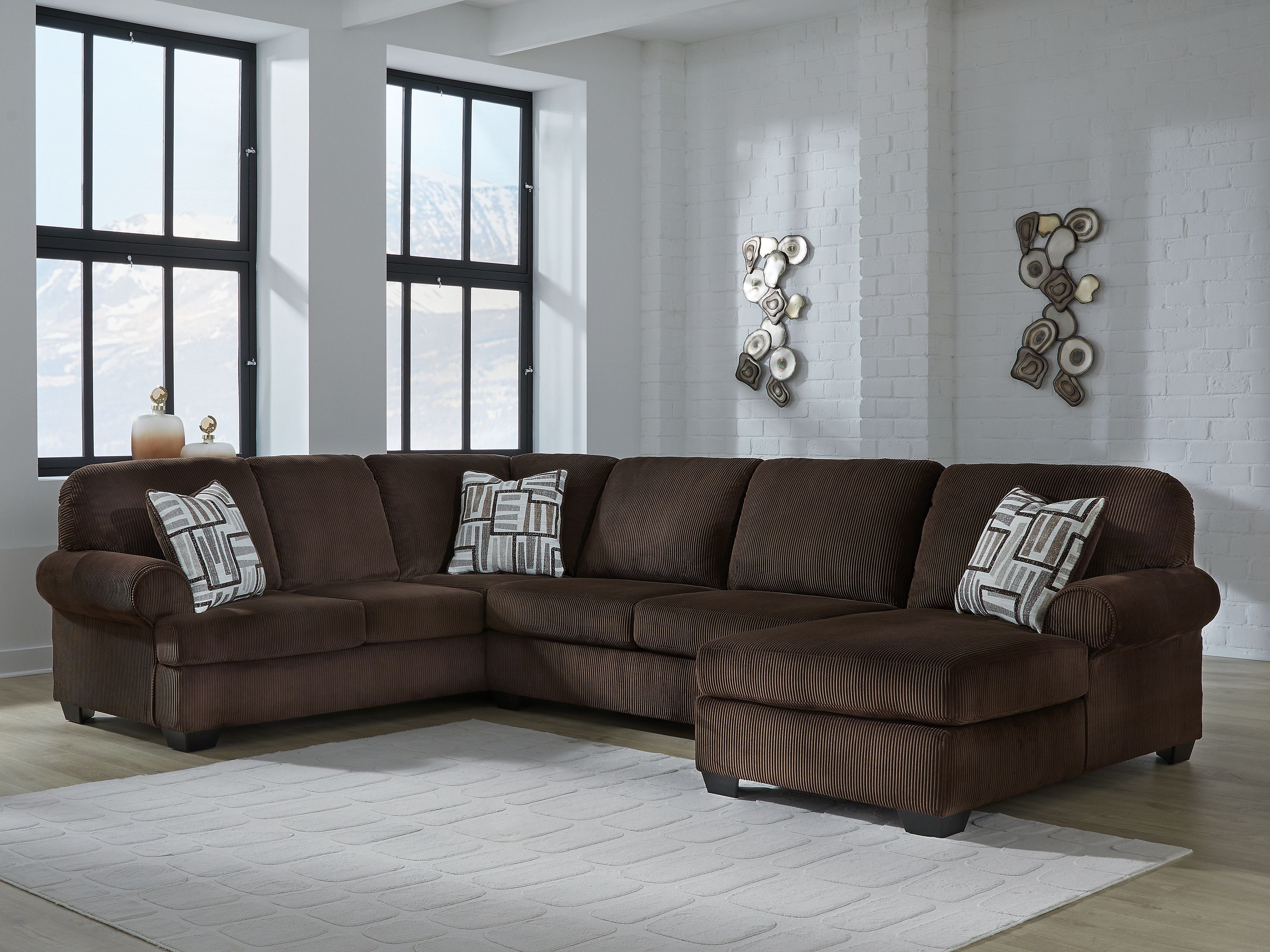 Ashley Furniture Kimlee - 3-Piece Sectional With RAF Chaise - Chocolate - Image 3