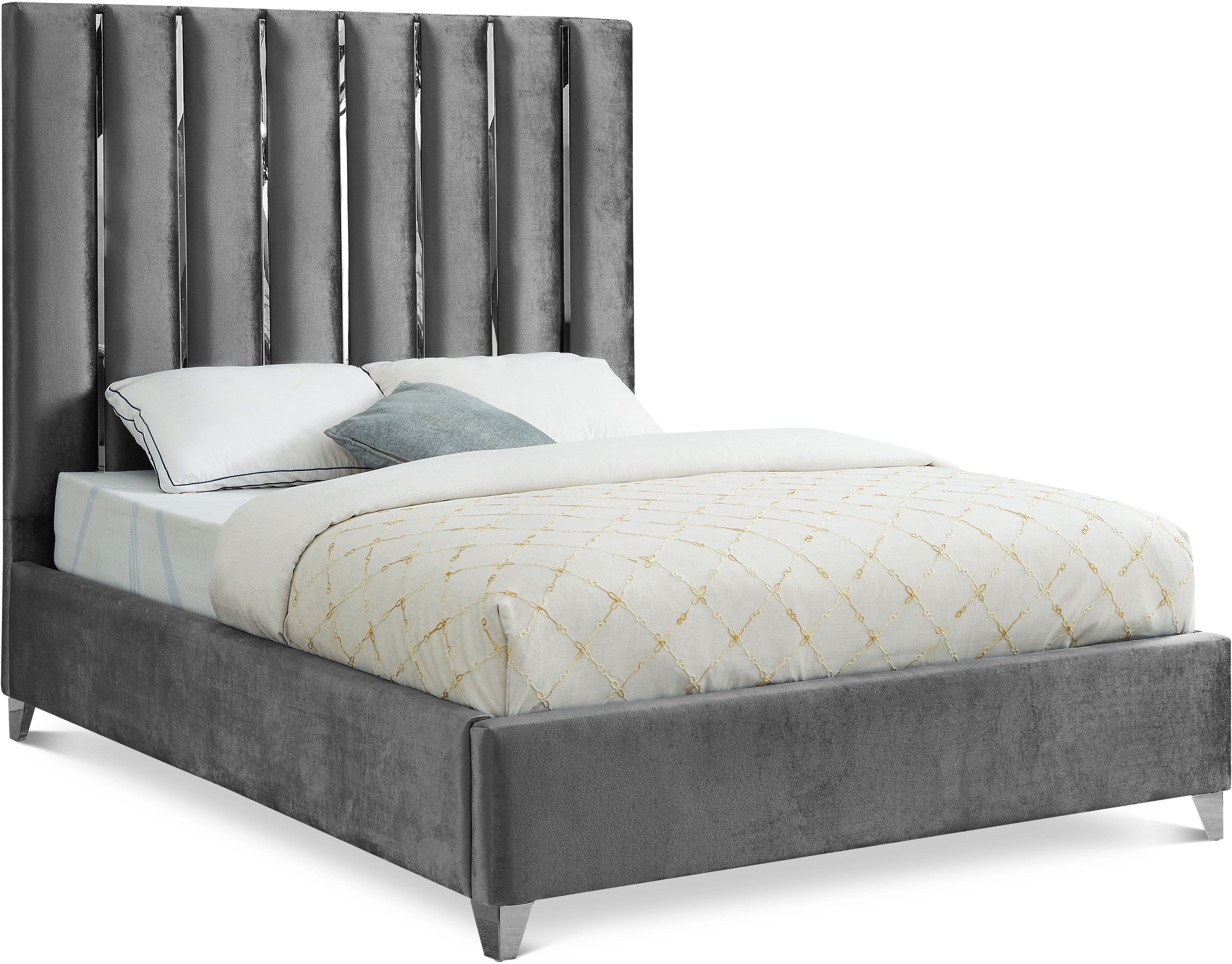 Enzo - Queen Bed - Gray