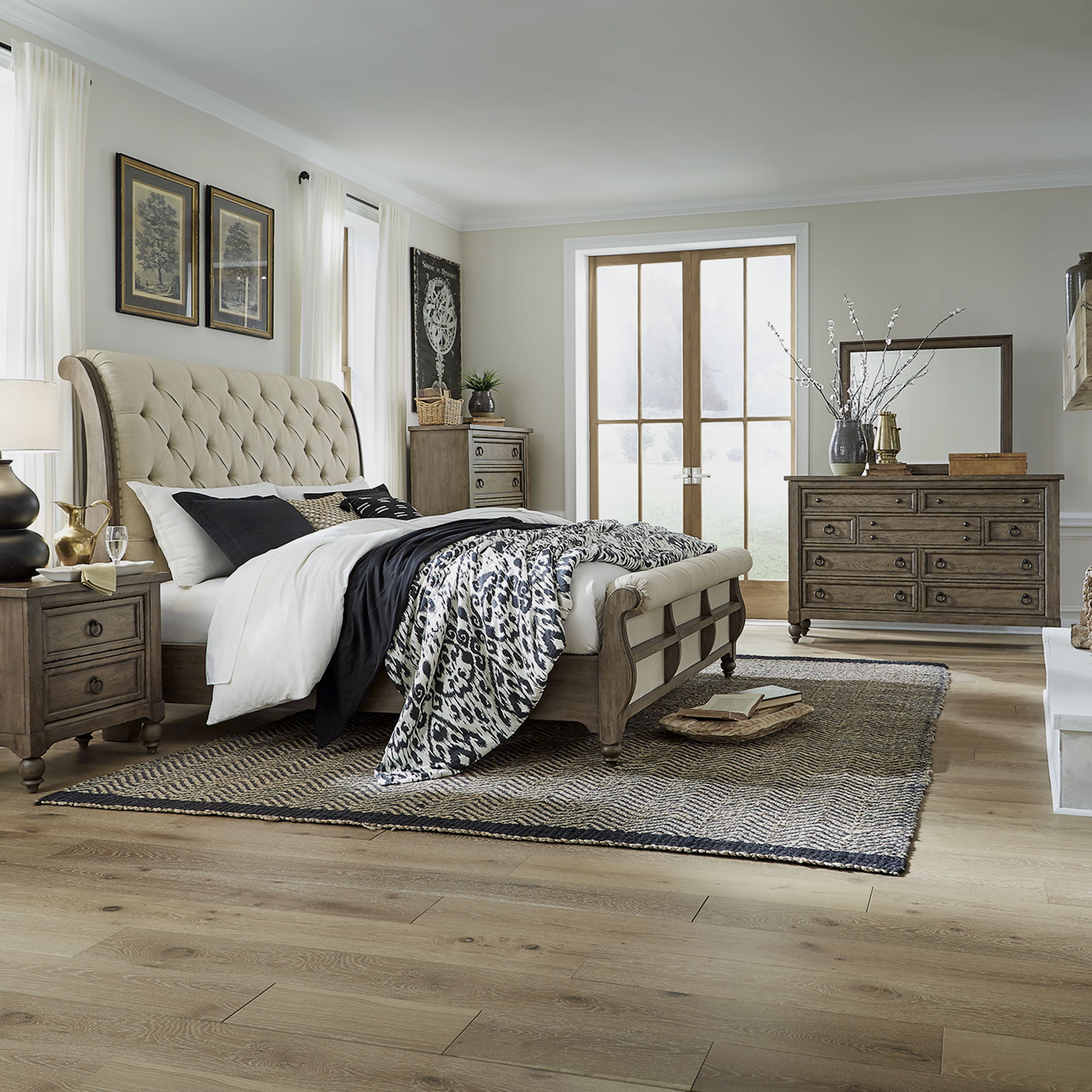 Liberty Furniture Americana Farmhouse - 5 Piece Bedroom Set (King Sleigh Bed, Dresser & Mirror, Chest, Nightstand) - Light Brown