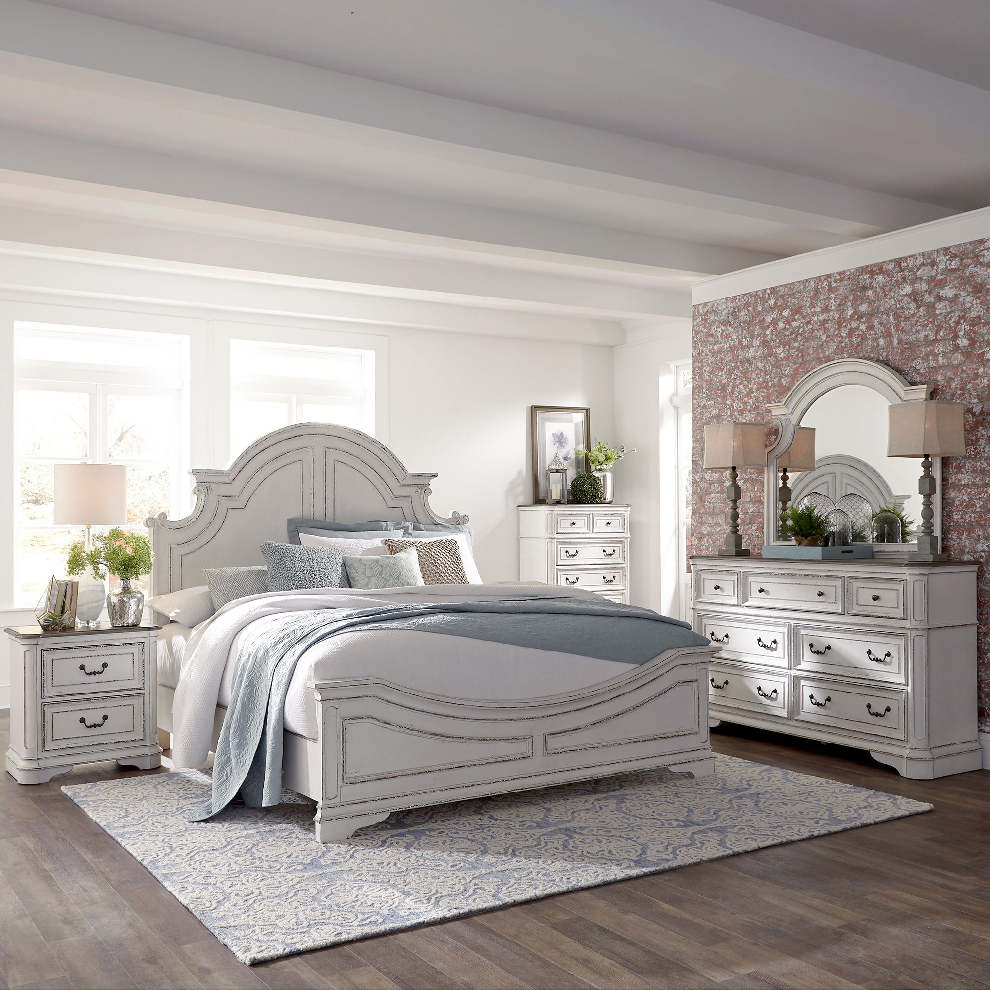 Liberty Furniture Magnolia Manor - 5 Piece Bedroom Set (King Panel Bed, Dresser & Mirror, Chest, Nightstand) - White