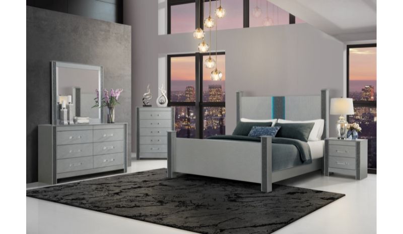 Queen · 4 Pc · Bed, Dresser, Mirror, Nightstand