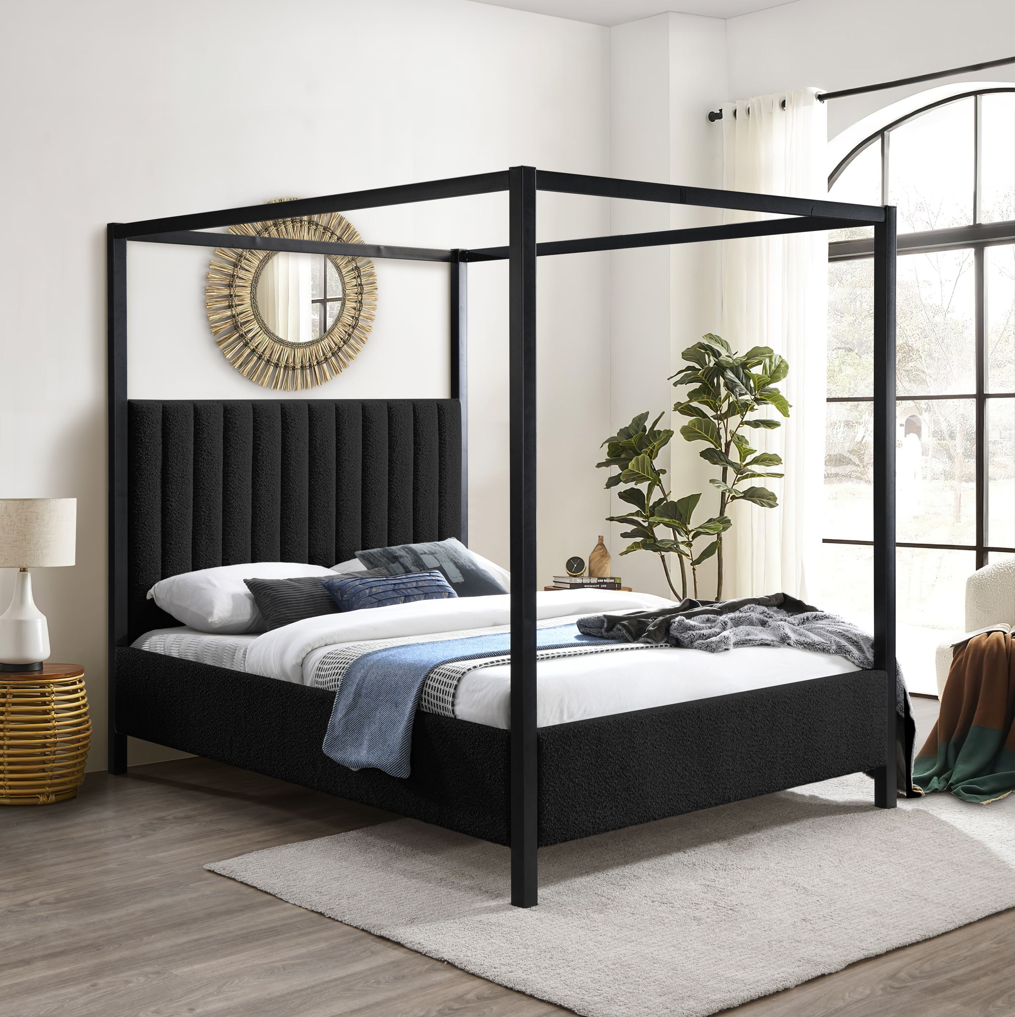 Kelly - Queen Bed - Black