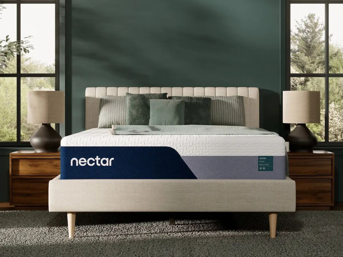 Nectar Premier Memory Foam - Queen Mattress - White
