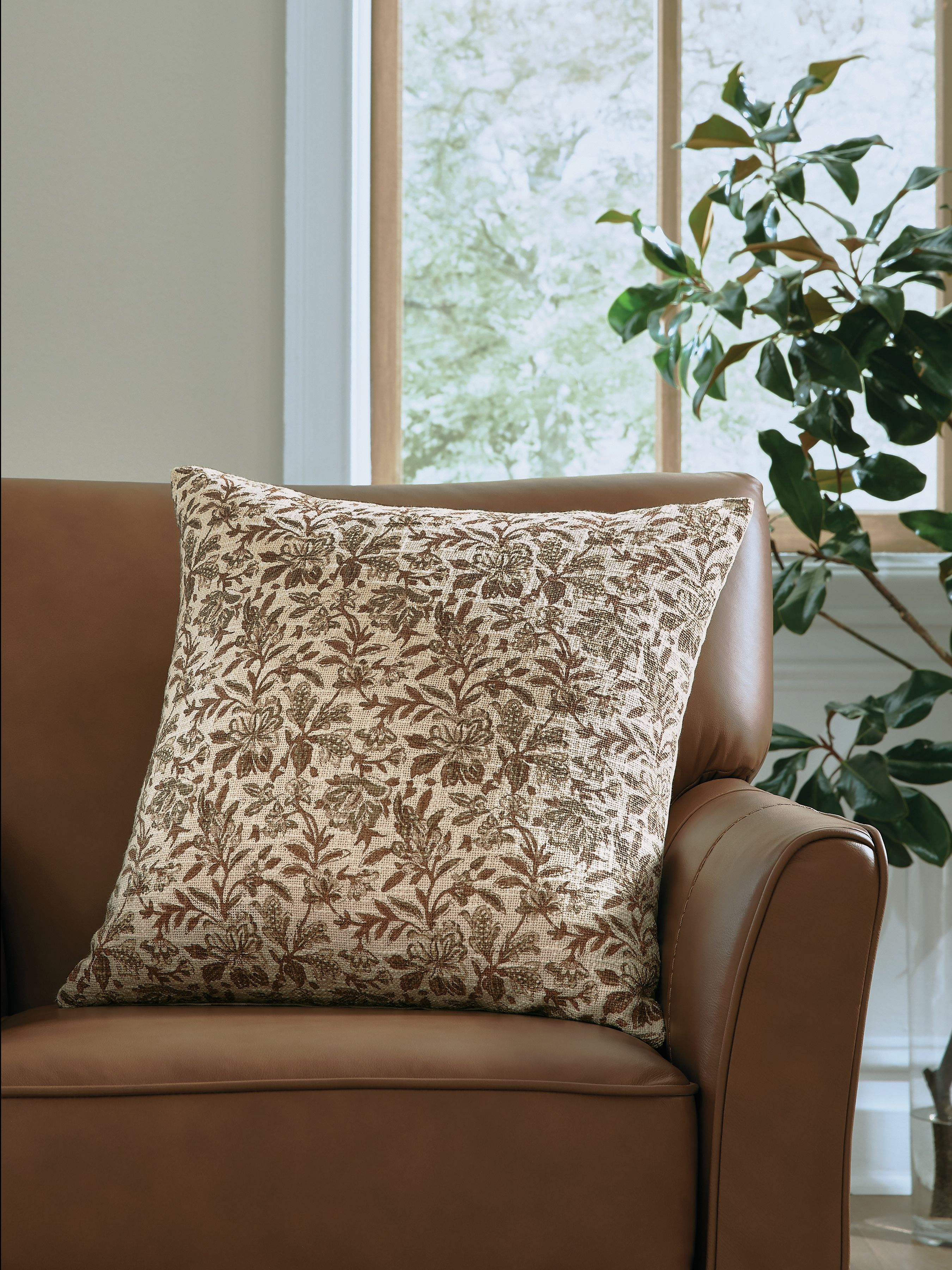 Altmontner - Pillow (Set of 4) - Brown / Beige