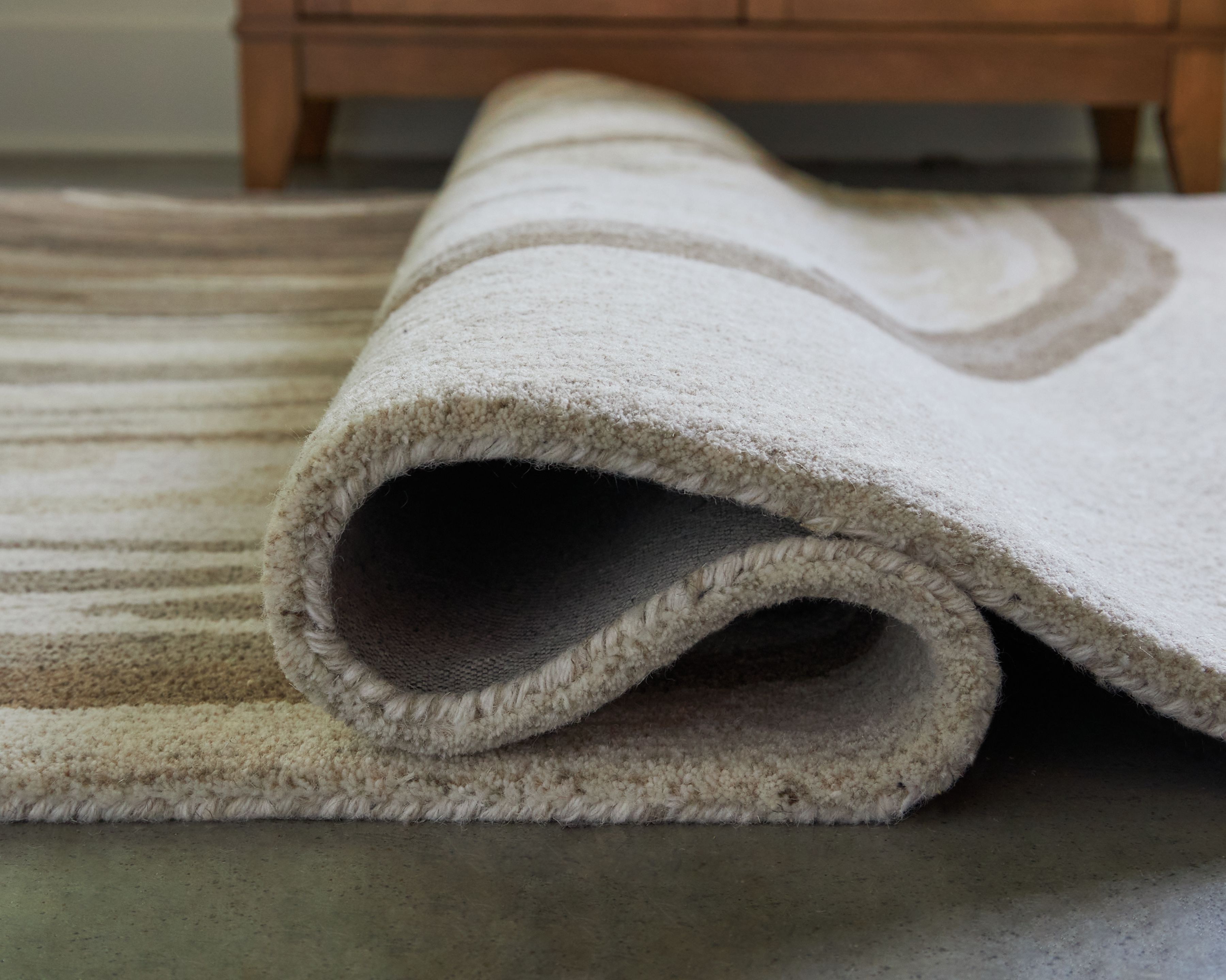 Rizwana - 5' x 7' Rug - Ivory / Brown / Gray