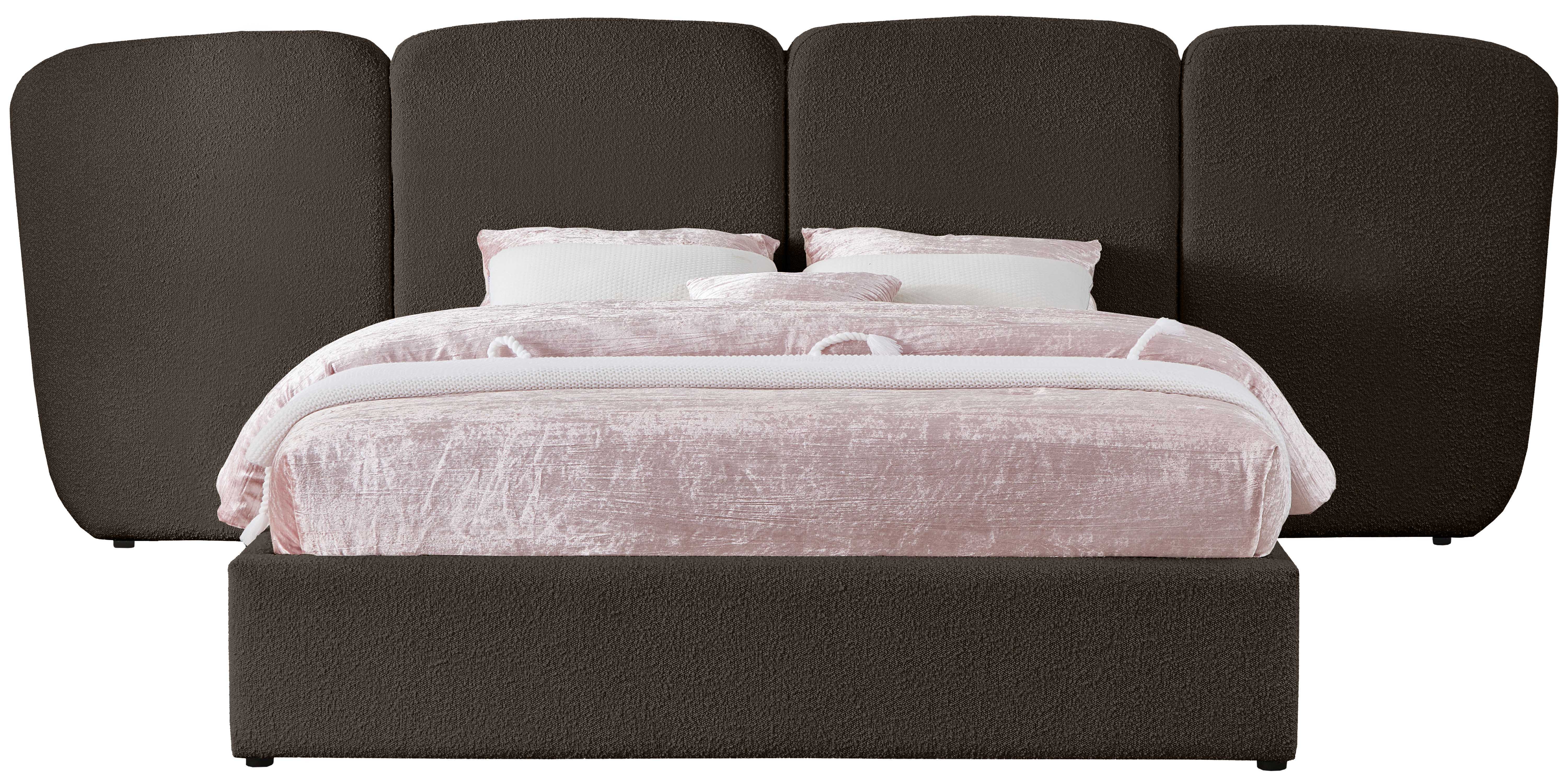 Shiloh - Queen Bed - Brown