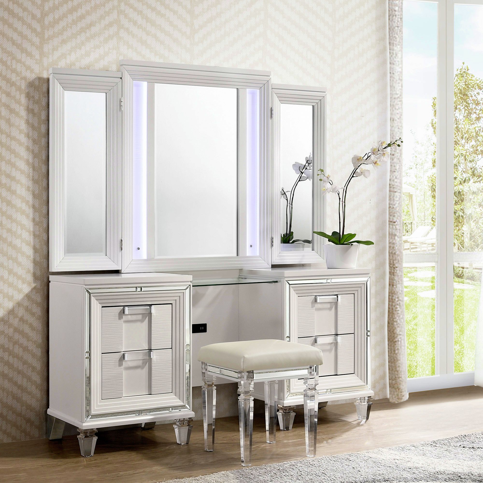 Twenty Nine - 3 Piece Vanity Set - White