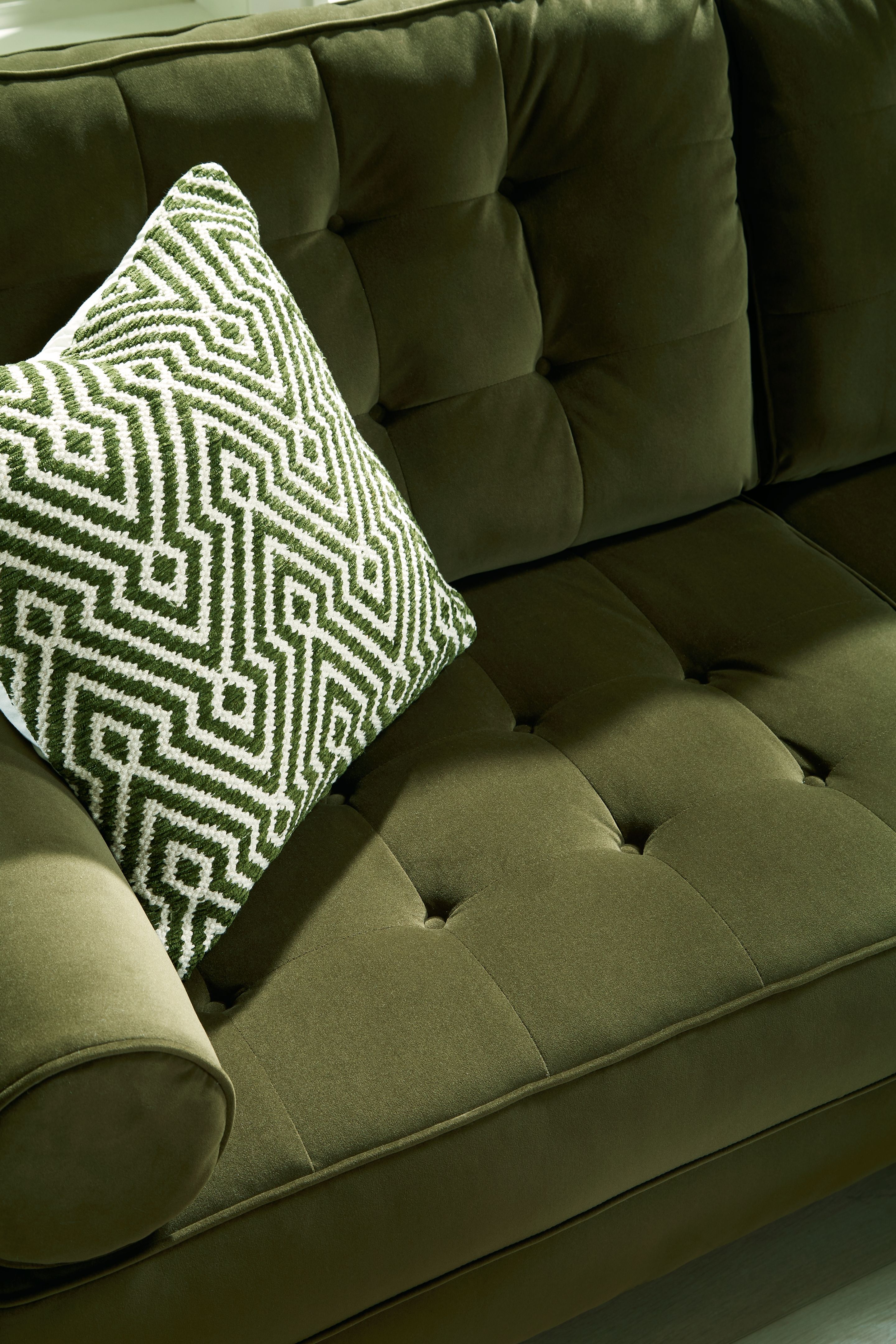 Ashley Furniture Reveon Lakes - Loveseat - Olive - Image 6
