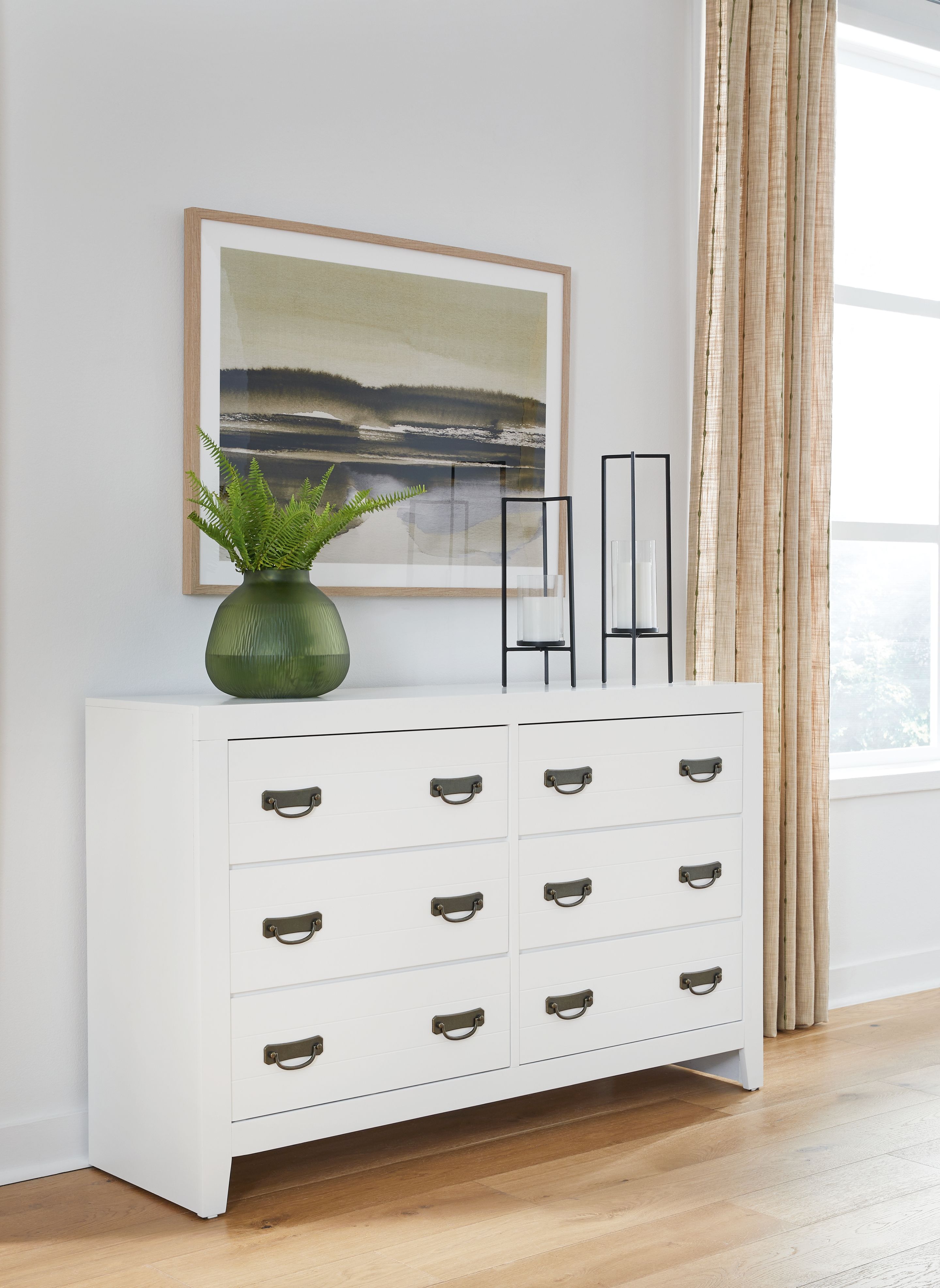 Binterglen - 5 Pc. - Dresser, Mirror, Chest, Queen Panel Bed - White