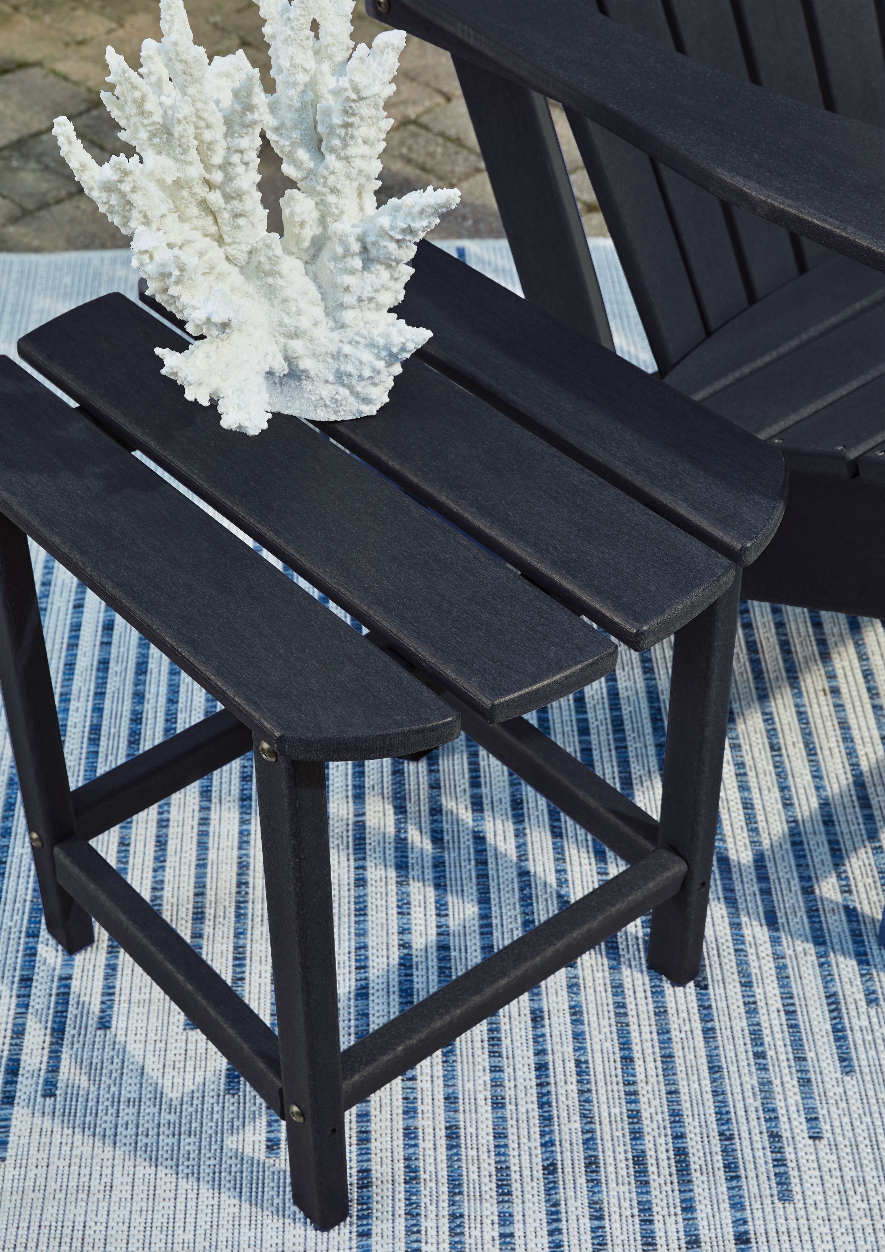 Ashley Furniture Sundown Treasure - End Table - Black - Image 5