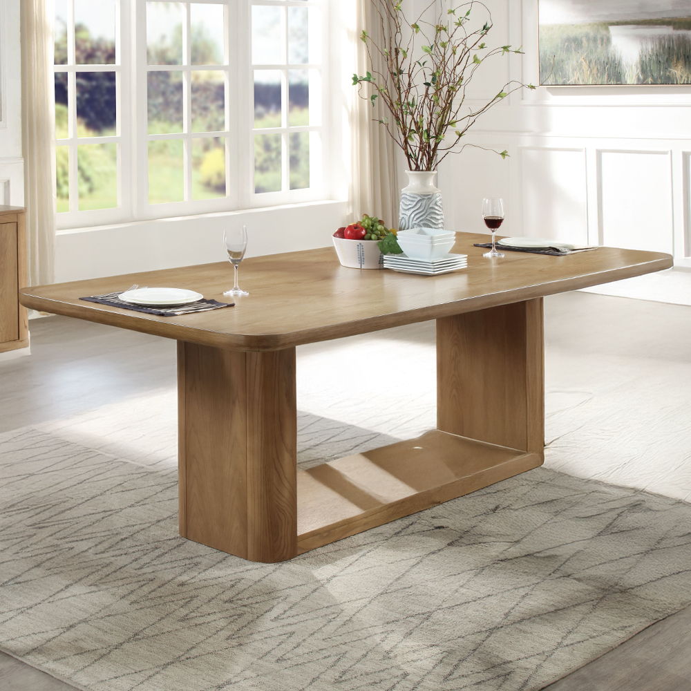 Zoey - Dining Table - Oak, light brown