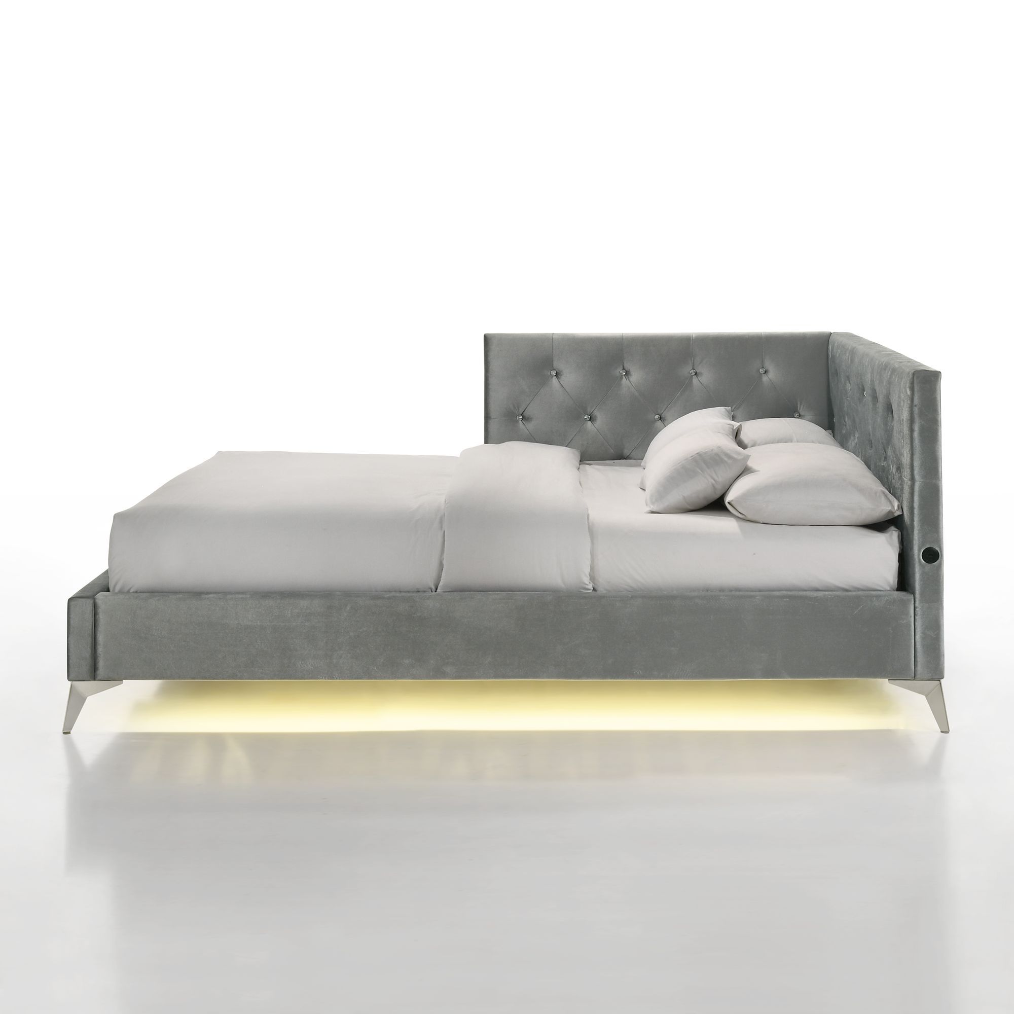 Amberley - Full Upholstered Corner Bed With LED And USB - Gray