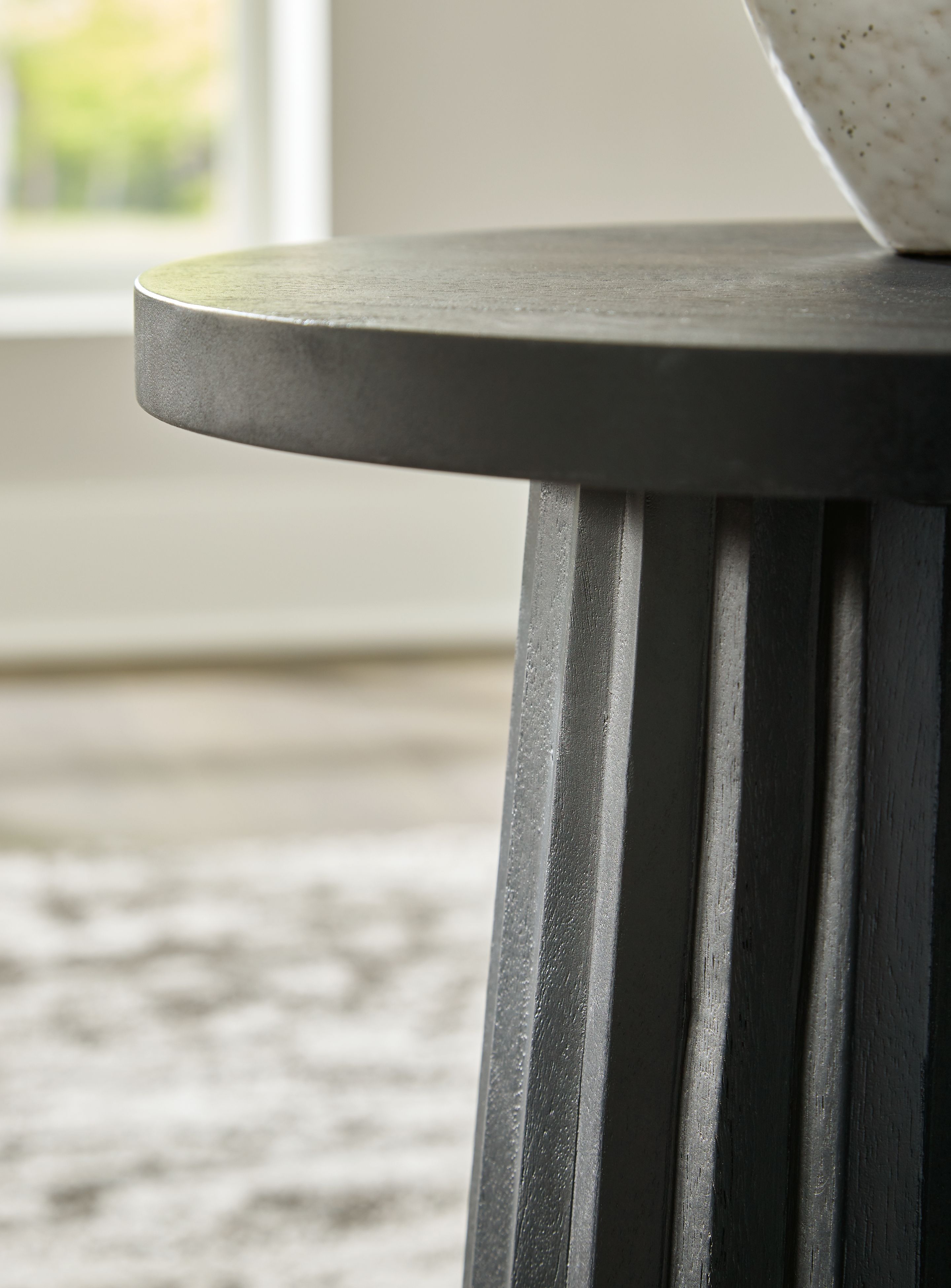Ashley Furniture Ceilby - Accent Table - Black - Image 3