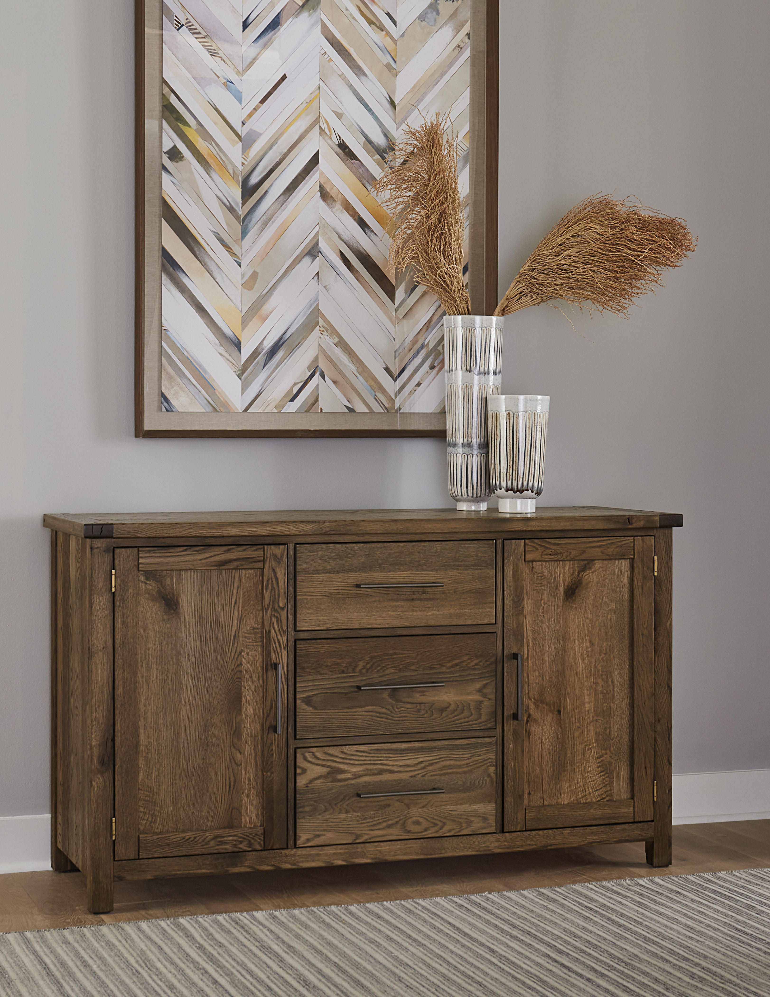 Vaughan-Bassett Dovetail - Server - 3 Drawers With 2 Doors - Natural
