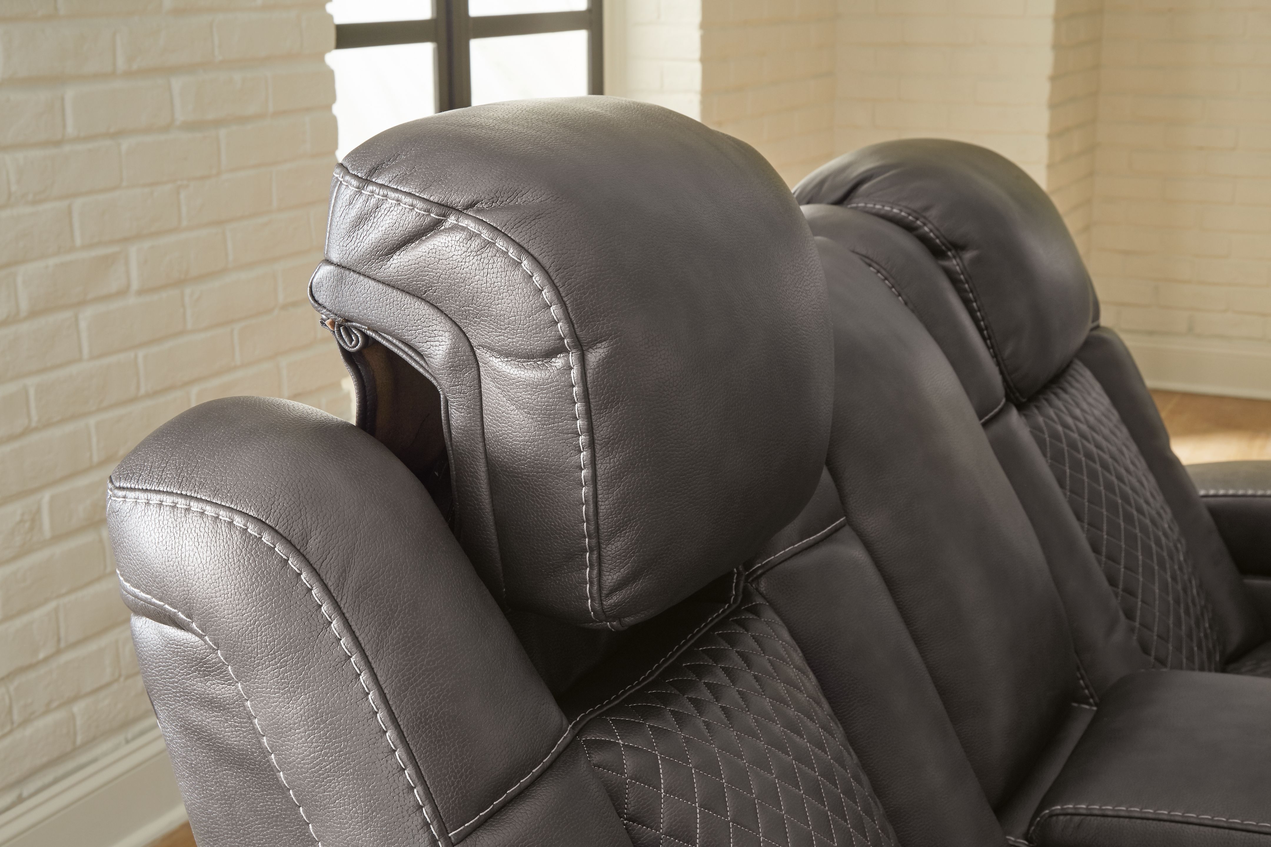 Ashley Furniture Fyne-Dyme - Power Reclining Loveseat with Console/Adj Hdrst - Shadow - Image 10