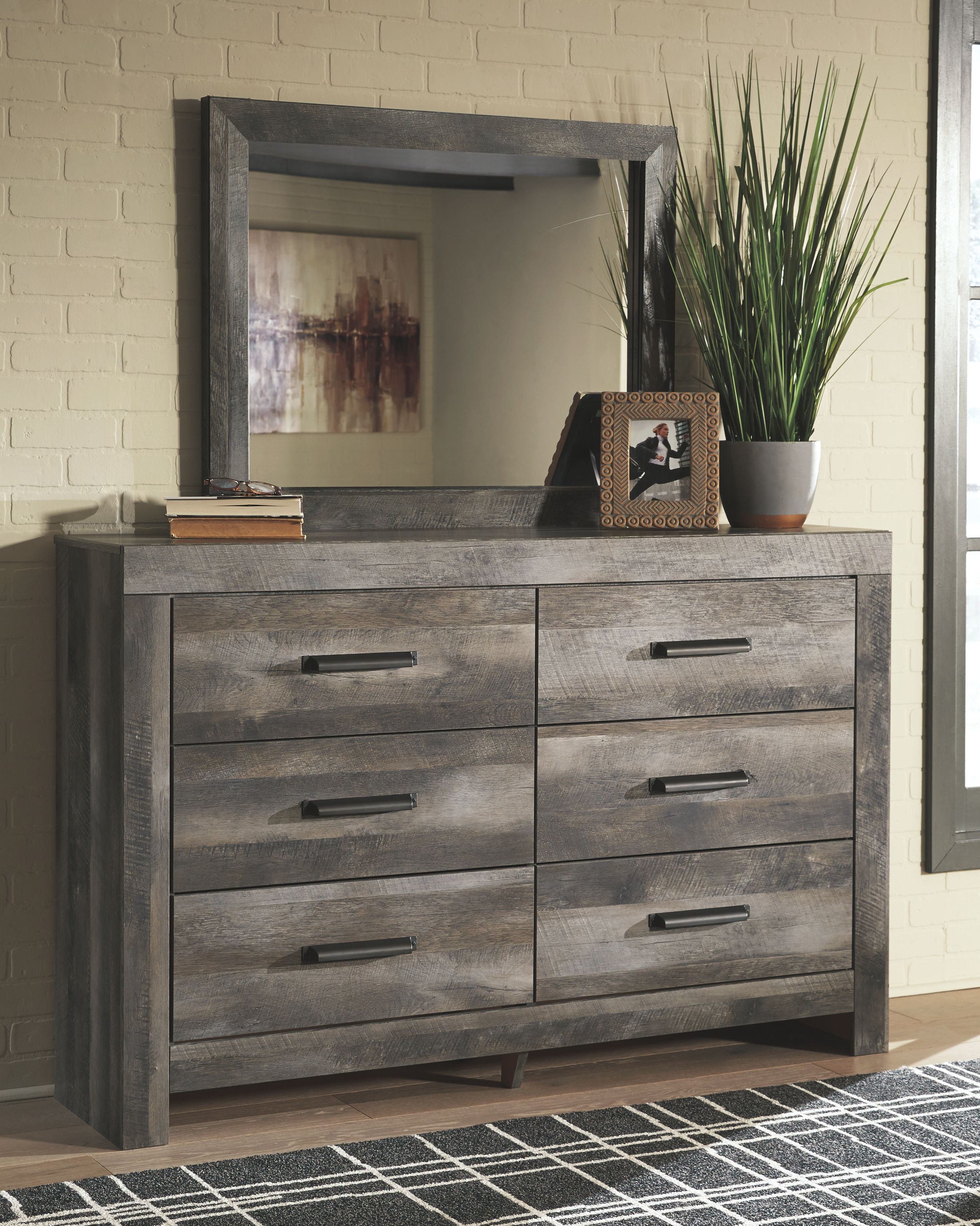 Ashley Furniture Wynnlow - 4 Pc. - Dresser, Mirror, King Panel Bed - Gray - Image 3