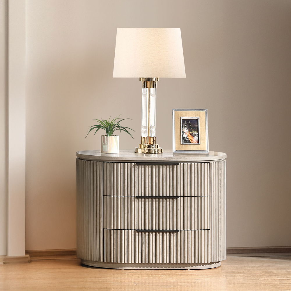 Leanna - Nightstand With USB Port - Light Oak, light brown