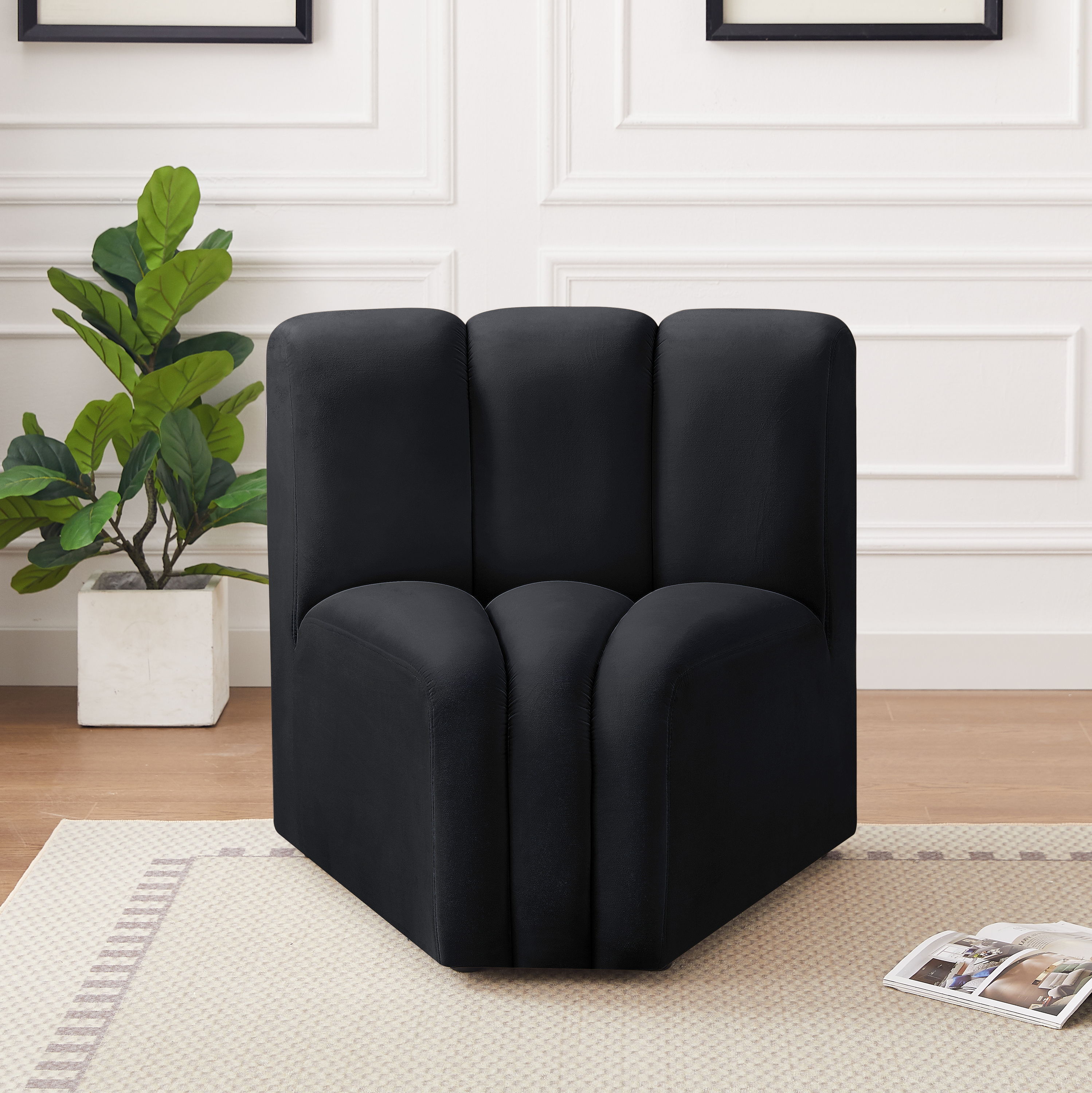 Arc - Velvet Curved Corner Chair - Black