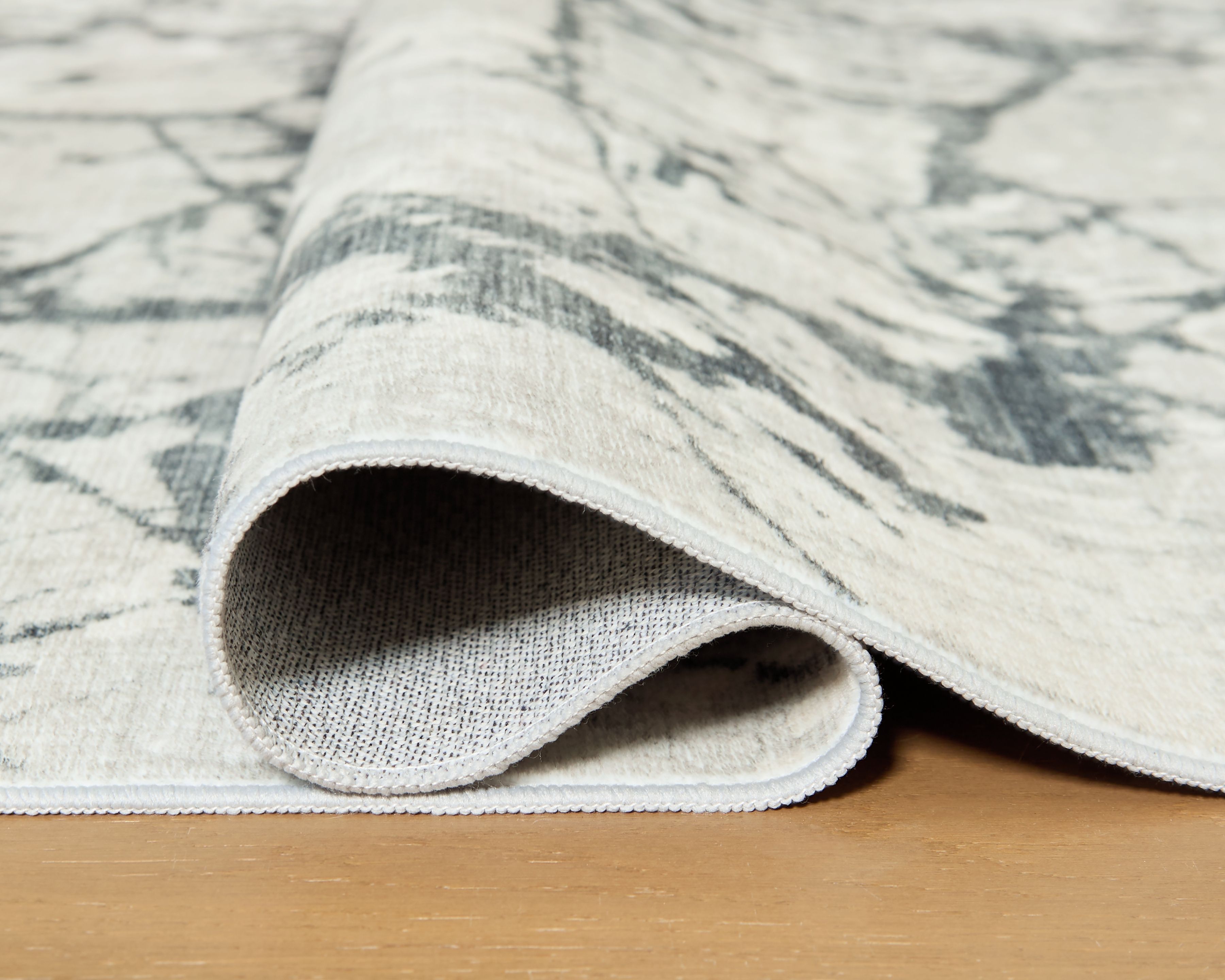 Tobinbury - 8' x 10' Washable Rug - Gray
