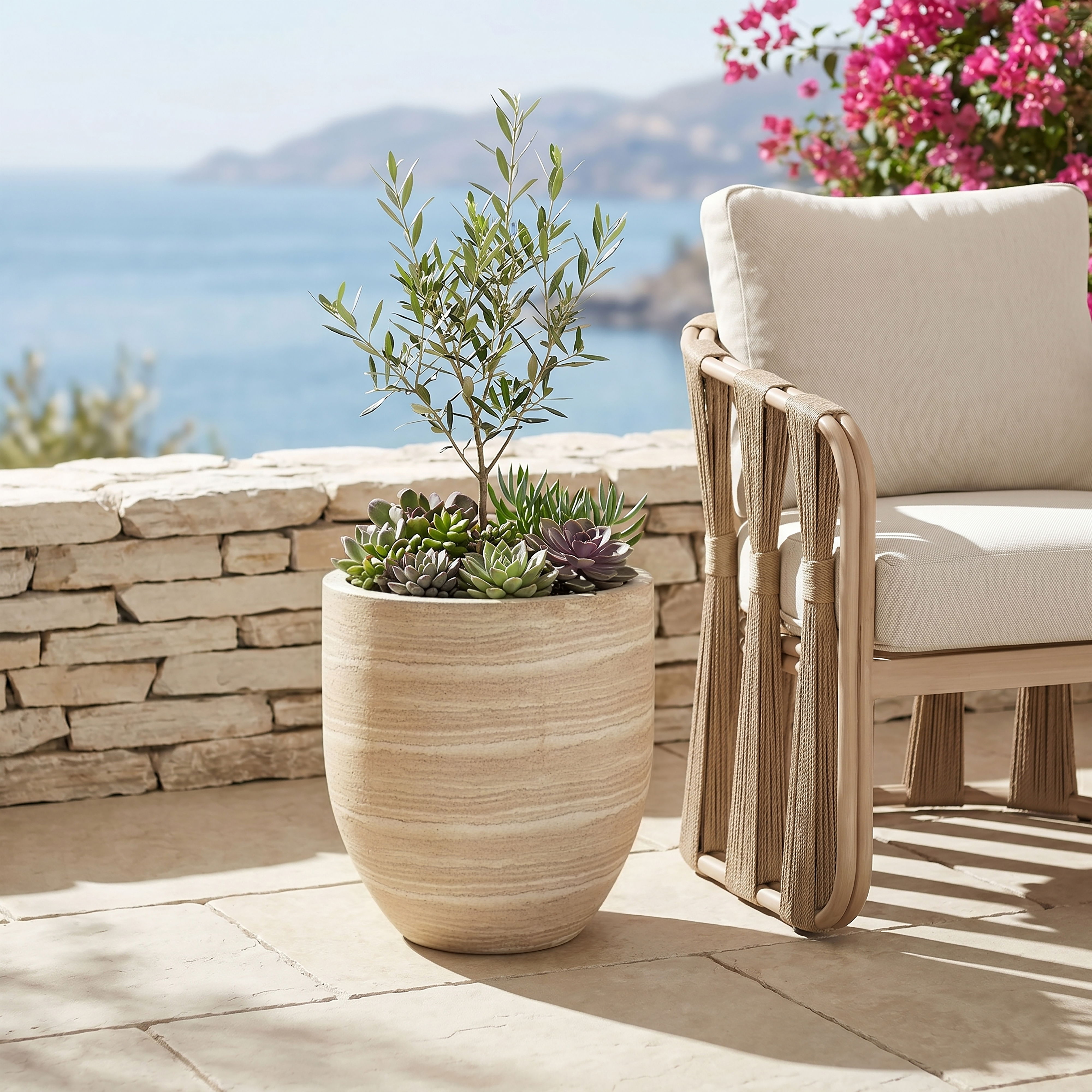 Florique - 18" Indoor / Outdoor Concrete Planter - Travertine