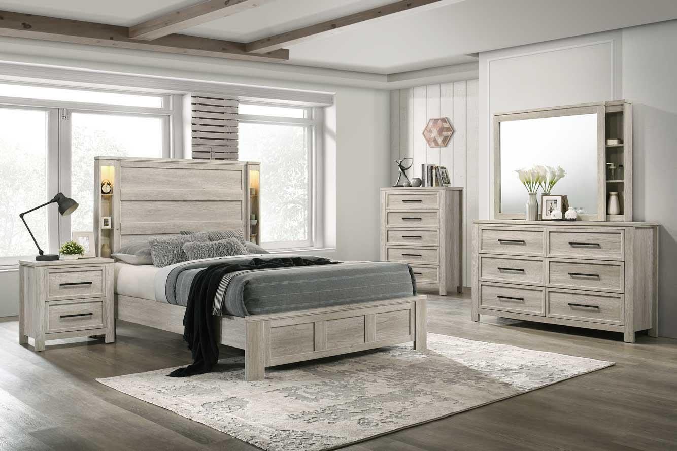 B318 - 3 Piece Bedroom Set (Queen Bed, Dresser, Mirror) - Antique White