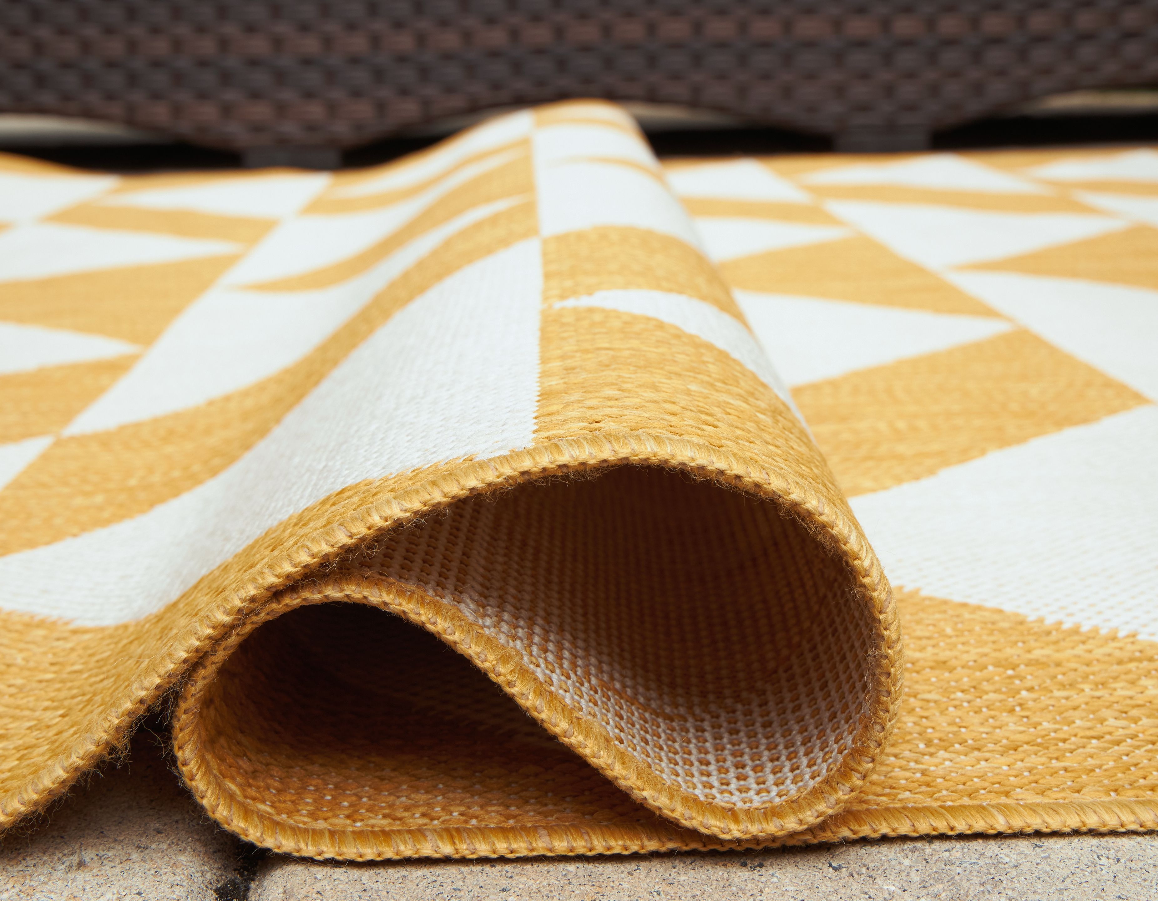 Ashley Furniture Thomley - 5' x 7' Rug - Ivory / Yellow - Image 4
