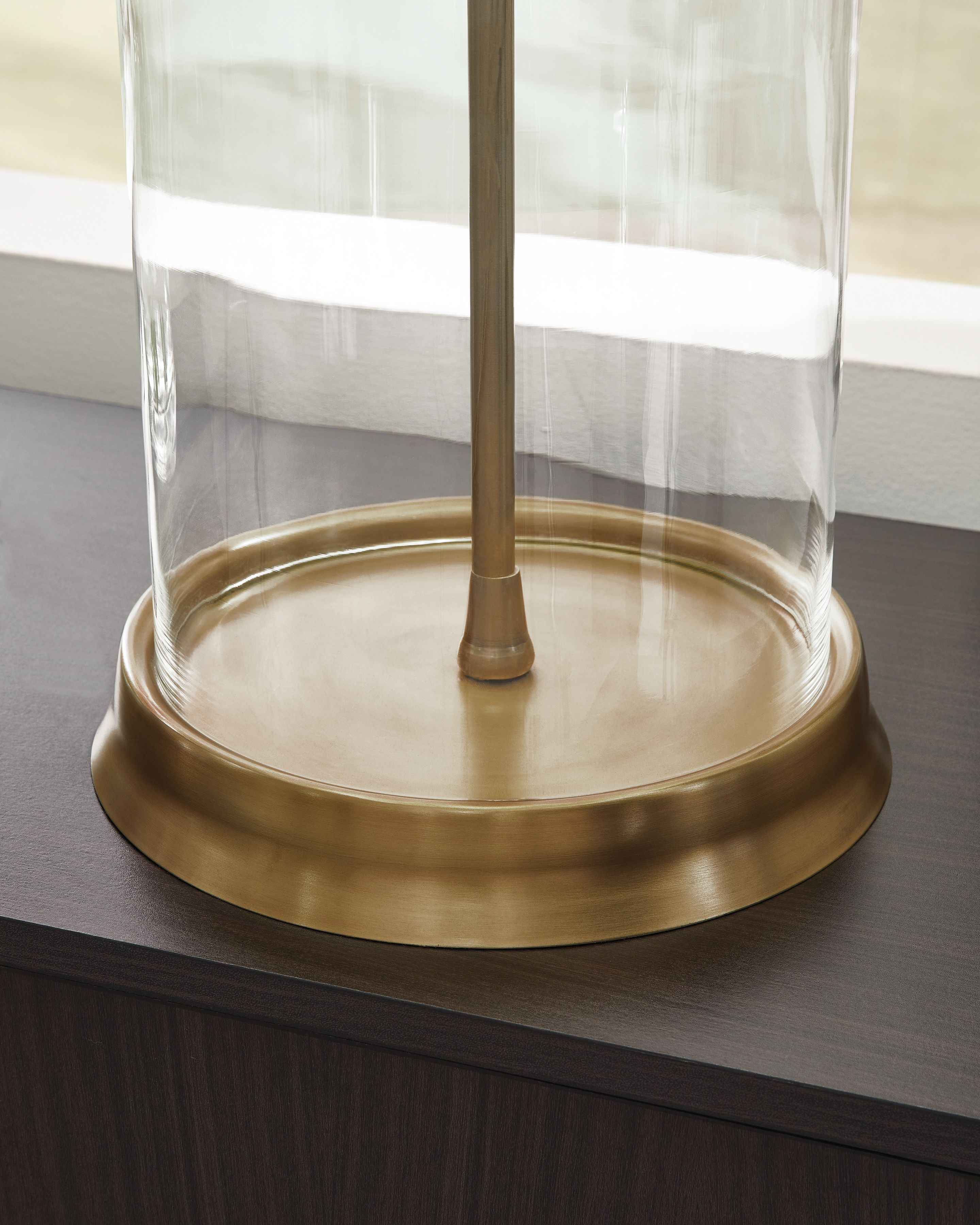 Ashley Furniture Gizeh - Glass Table Lamp - Clear / Gold Finish - Image 4