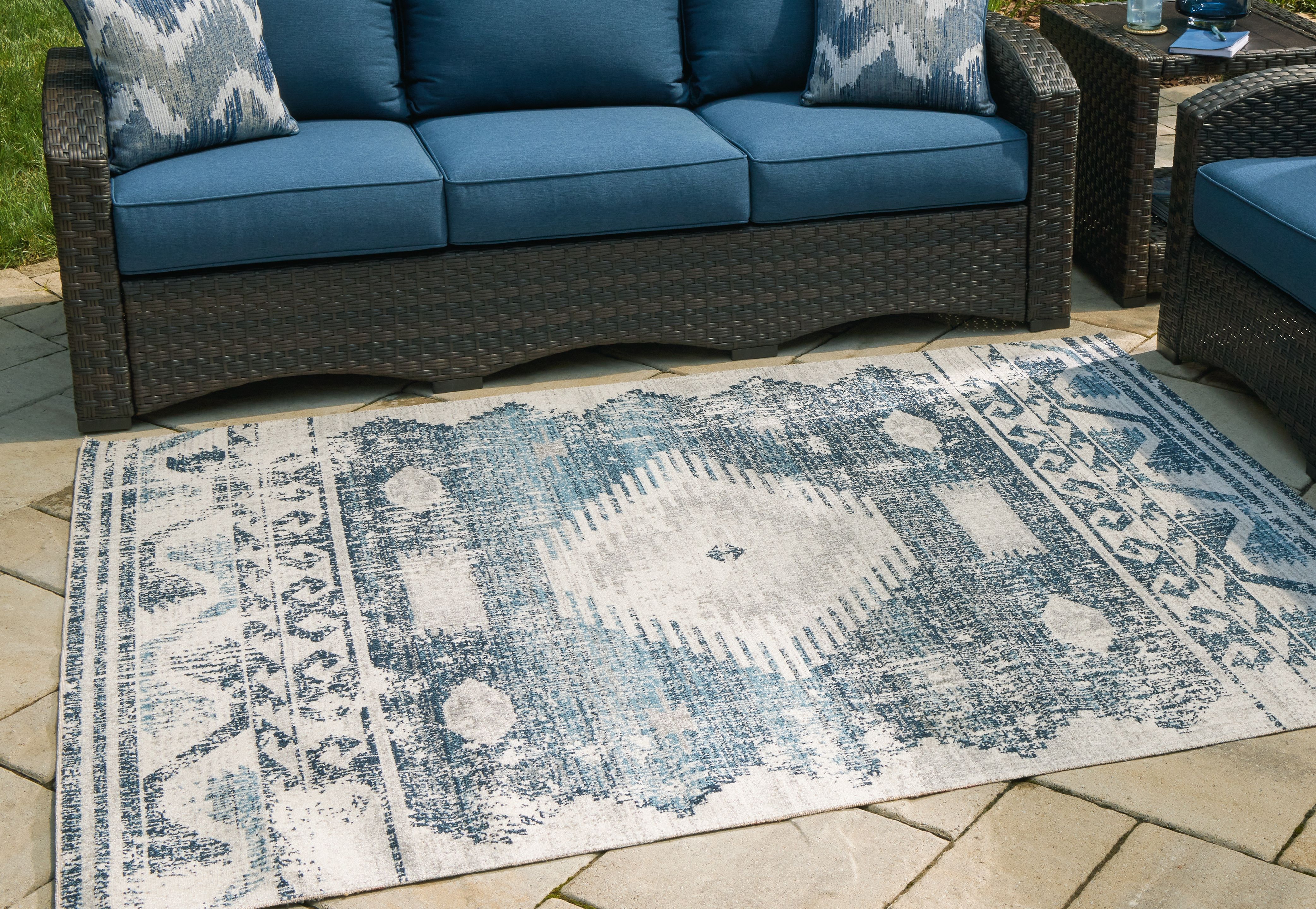 Daddridge - 8' x 10' Rug - Blue / Gray / Ivory