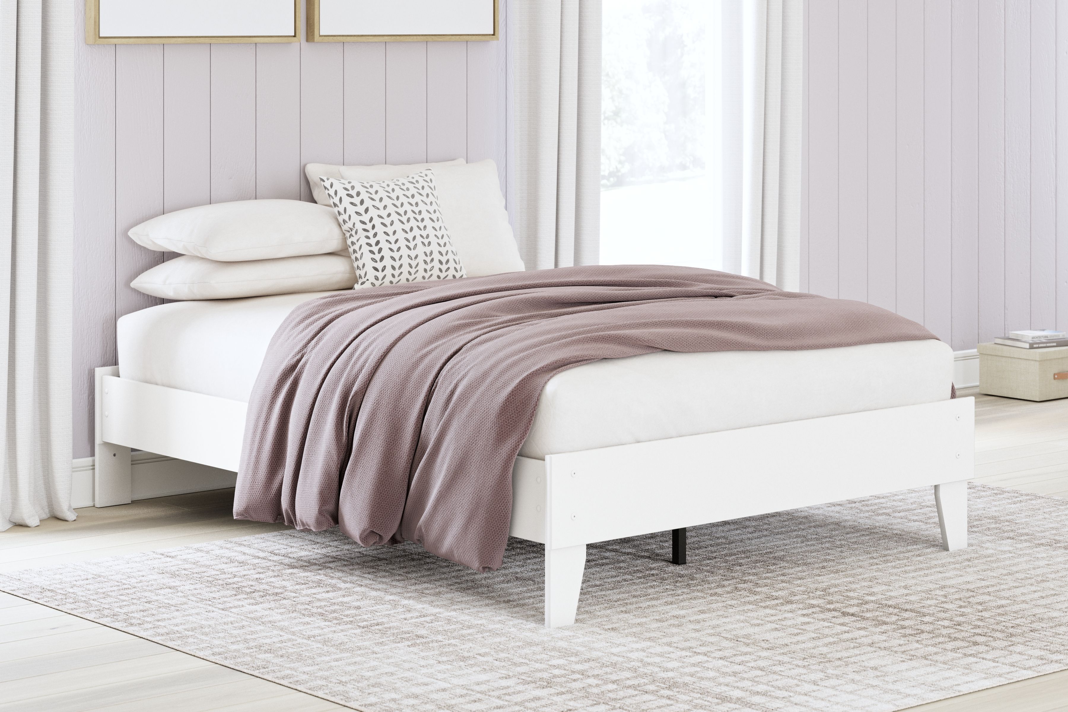 Hallityn - Full Platform Bed - White