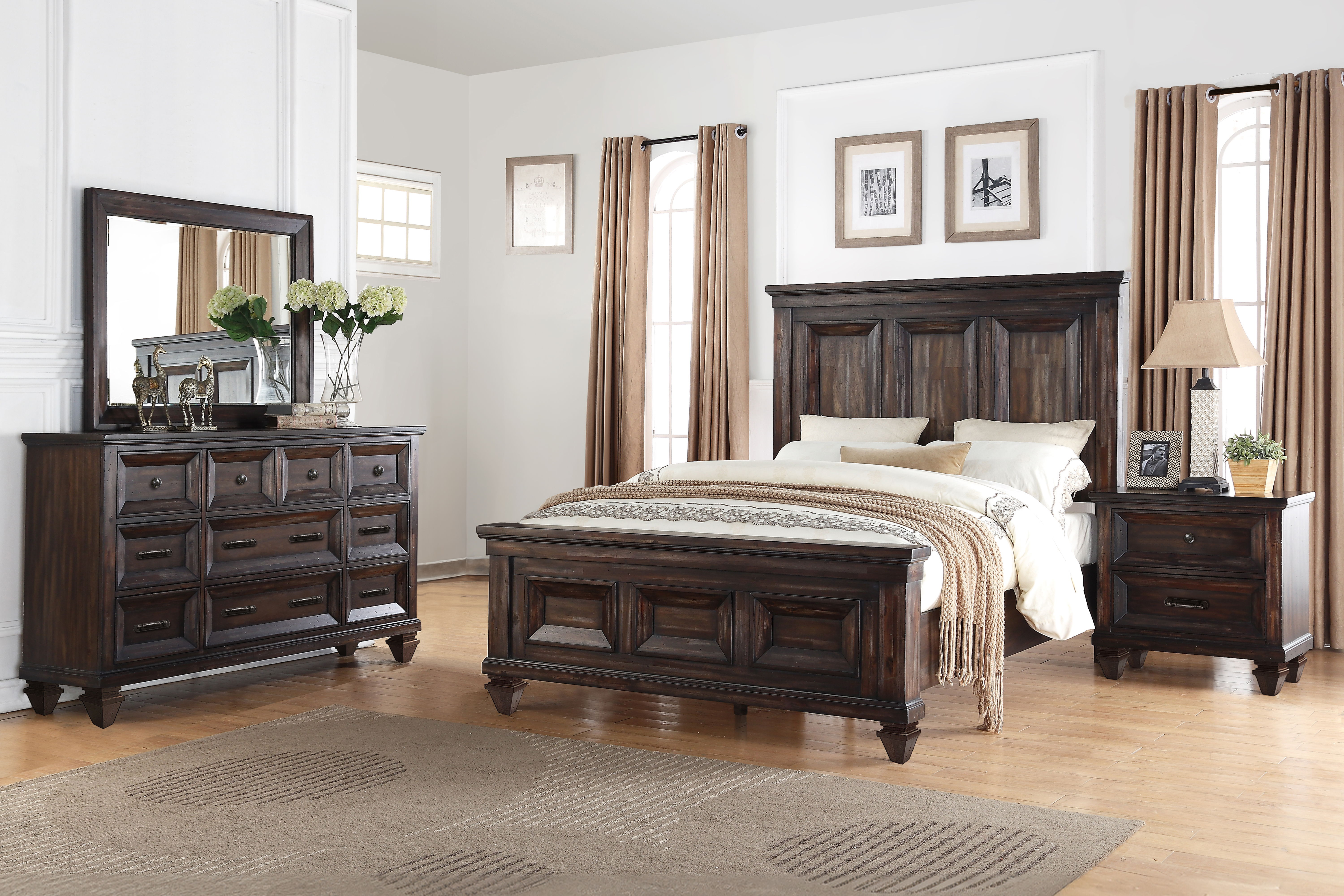 Eastern King · 4 Pc · Bed & Dresser & Mirror & Nightstand