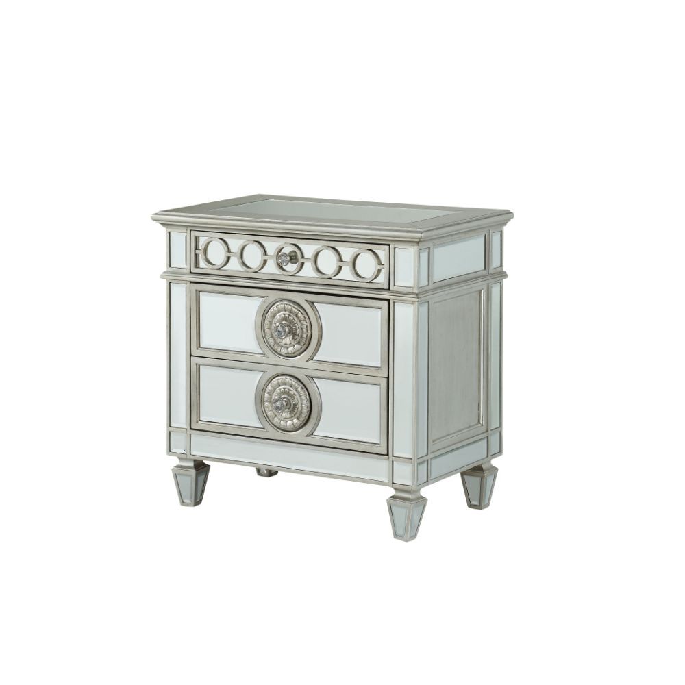 Varian - Nightstand - Mirrored, silver