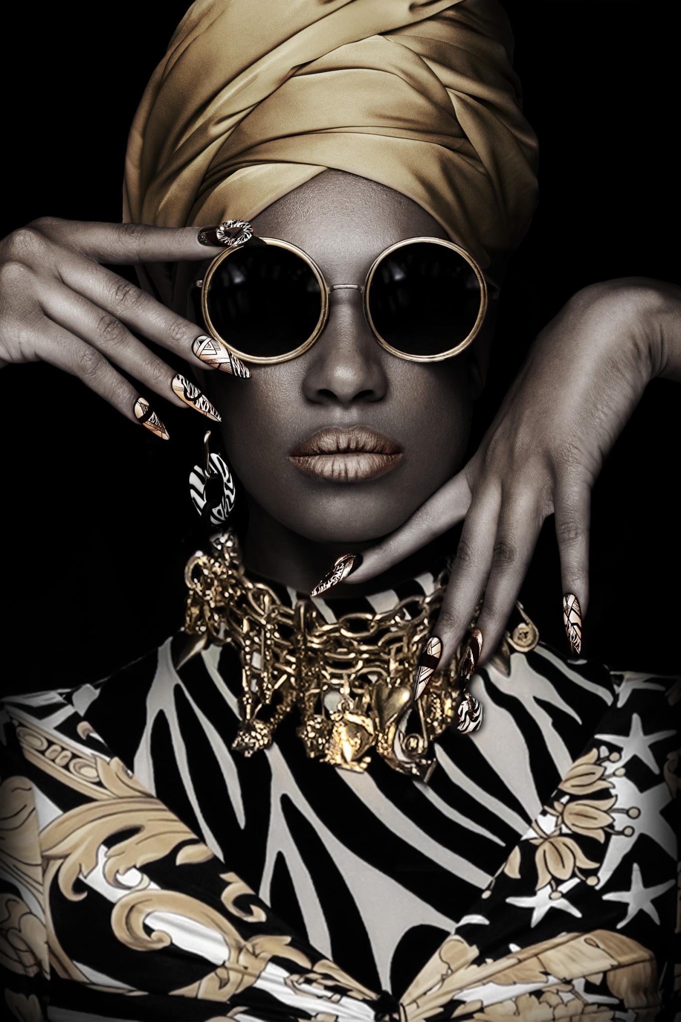 Classy Art Vogue Muse Wall Art