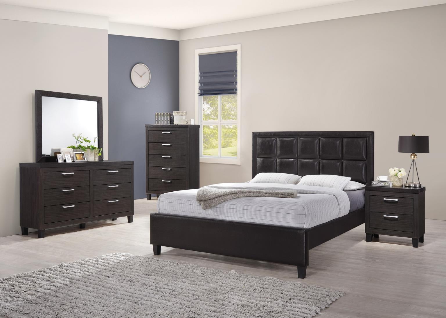 B510 - 3 Piece Bedroom Set (Full Bed - Dresser, Mirror) - Walnut