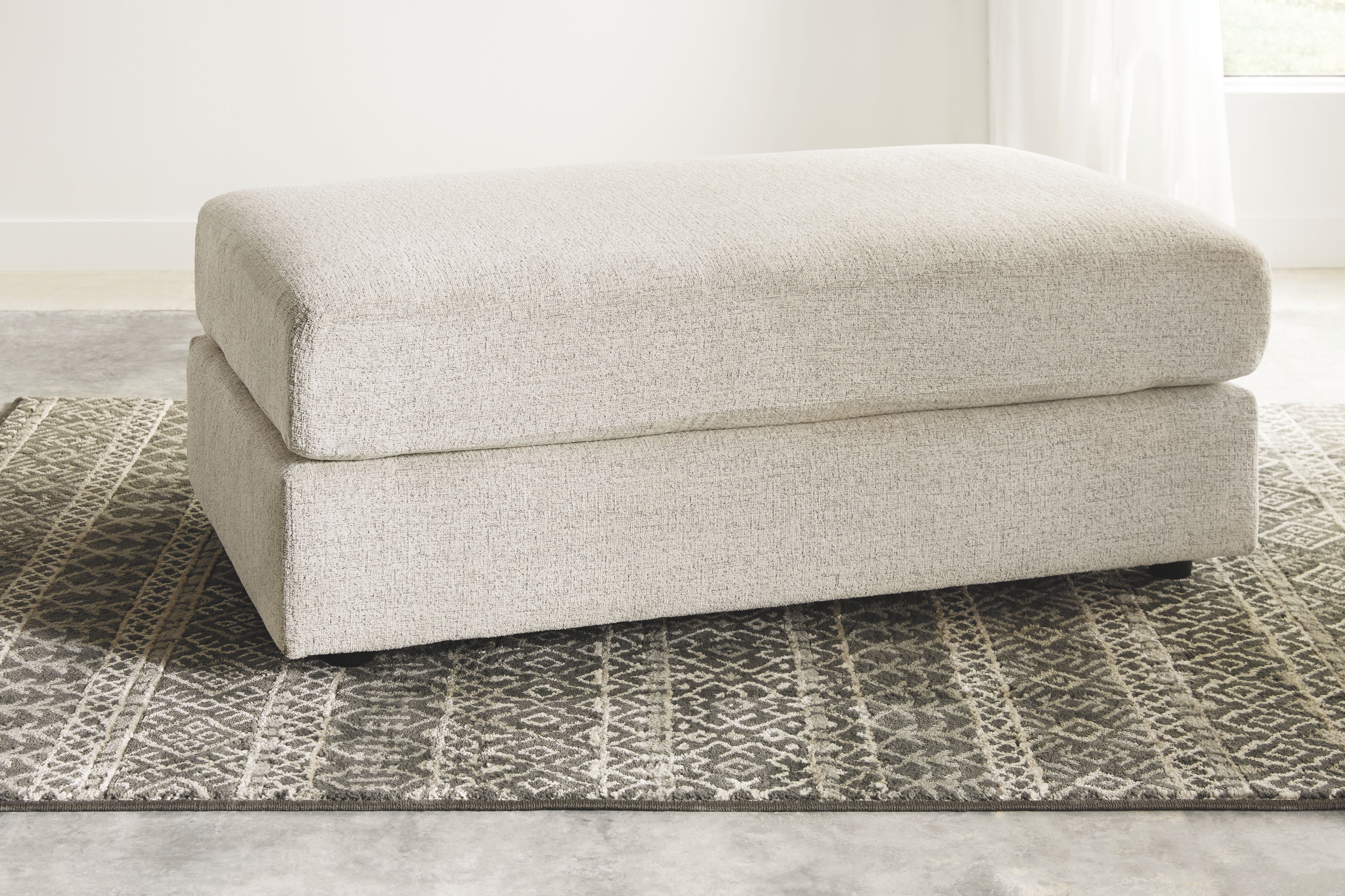 Soletren - 3 Pc. - Sofa, Loveseat, Accent Ottoman - Stone