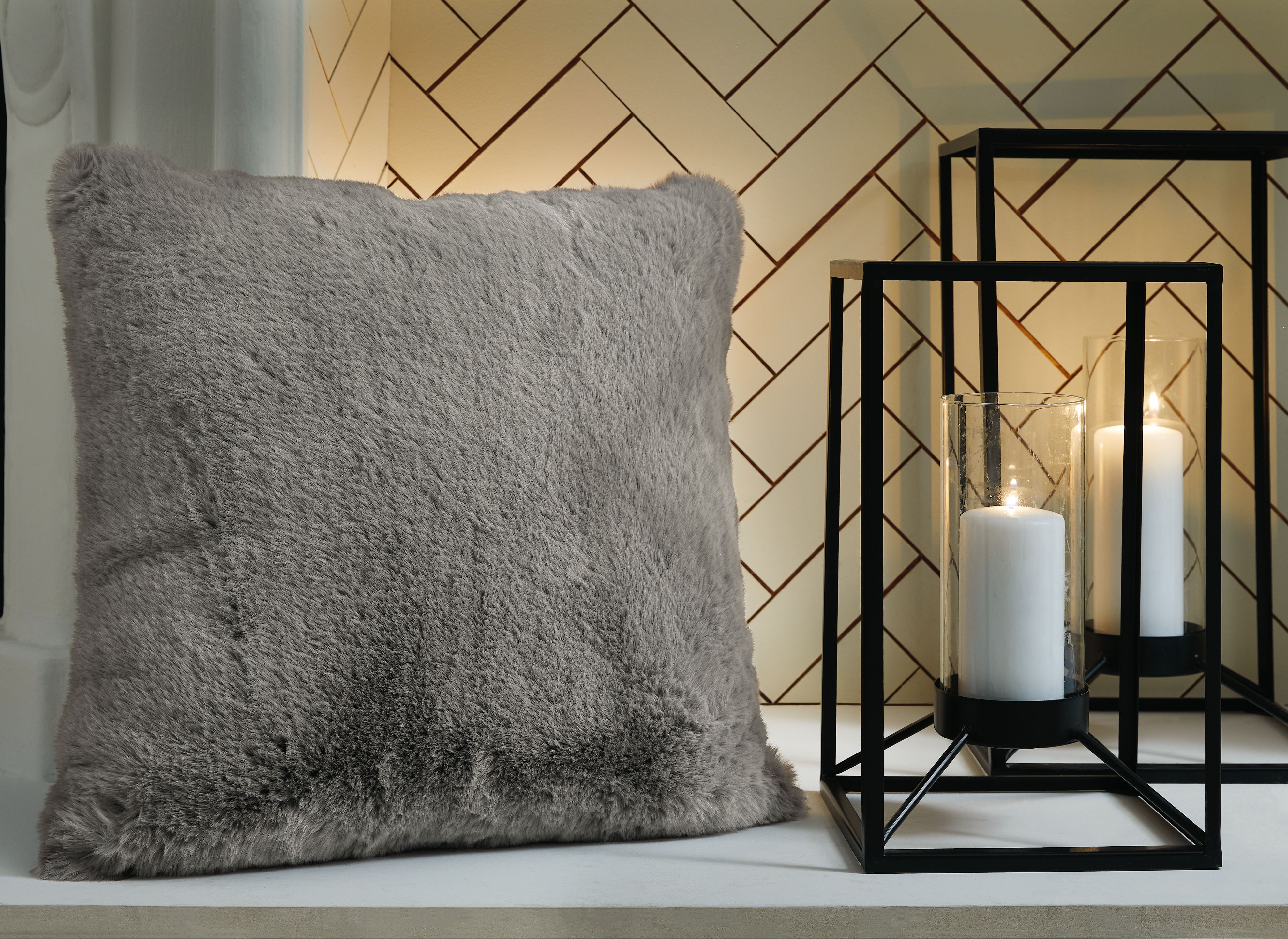 Gariland - Pillow - Gray